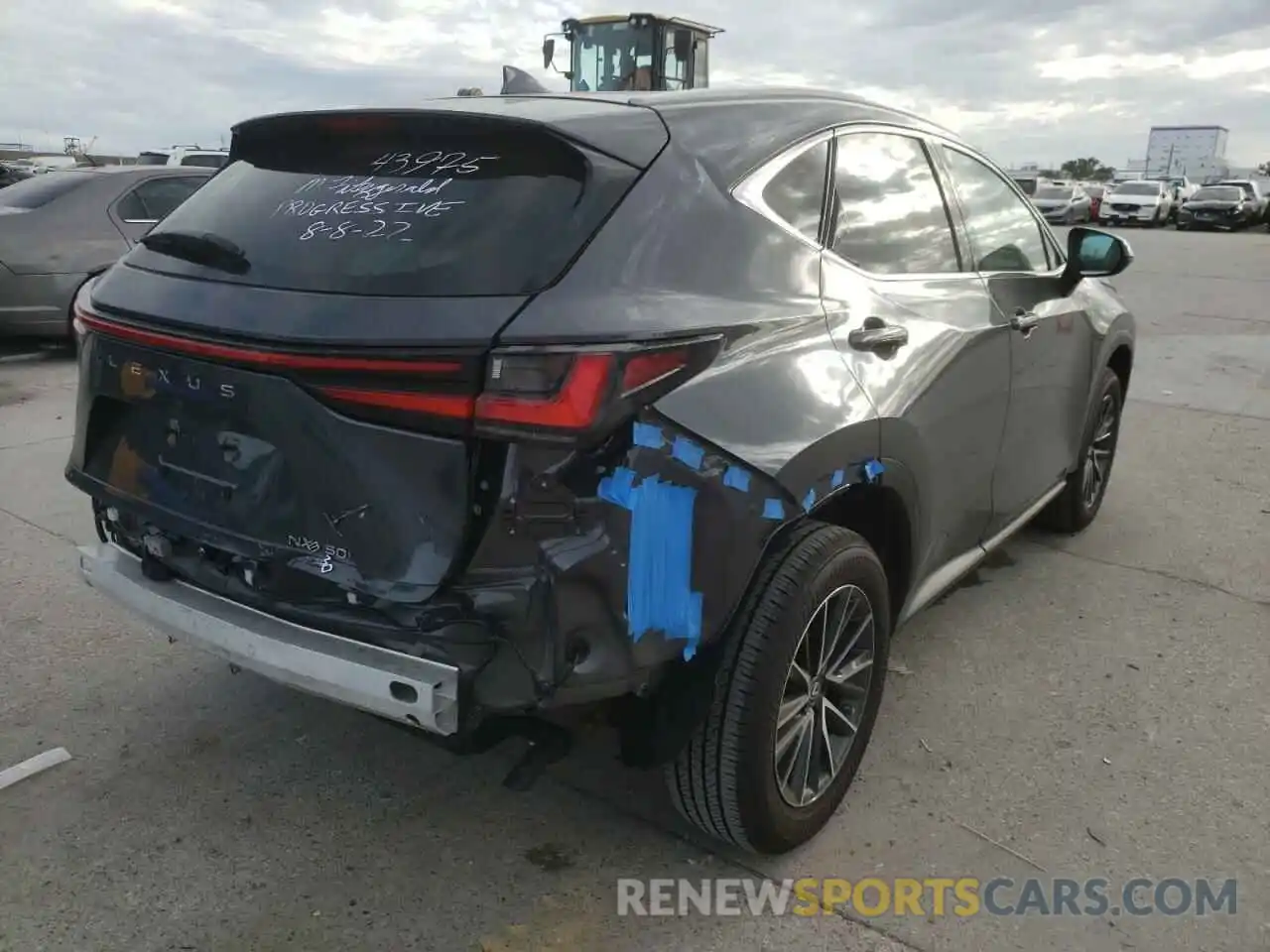 4 Photograph of a damaged car 2T2AKCEZ5NC002522 LEXUS NX 350H 2022