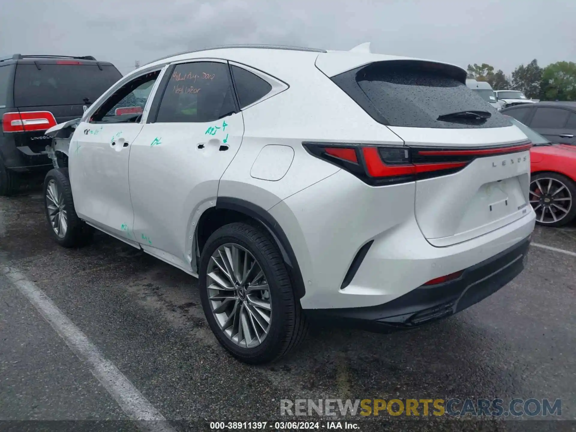 3 Фотография поврежденного автомобиля JTJHKCEZ3R5010640 LEXUS NX 350H 2024