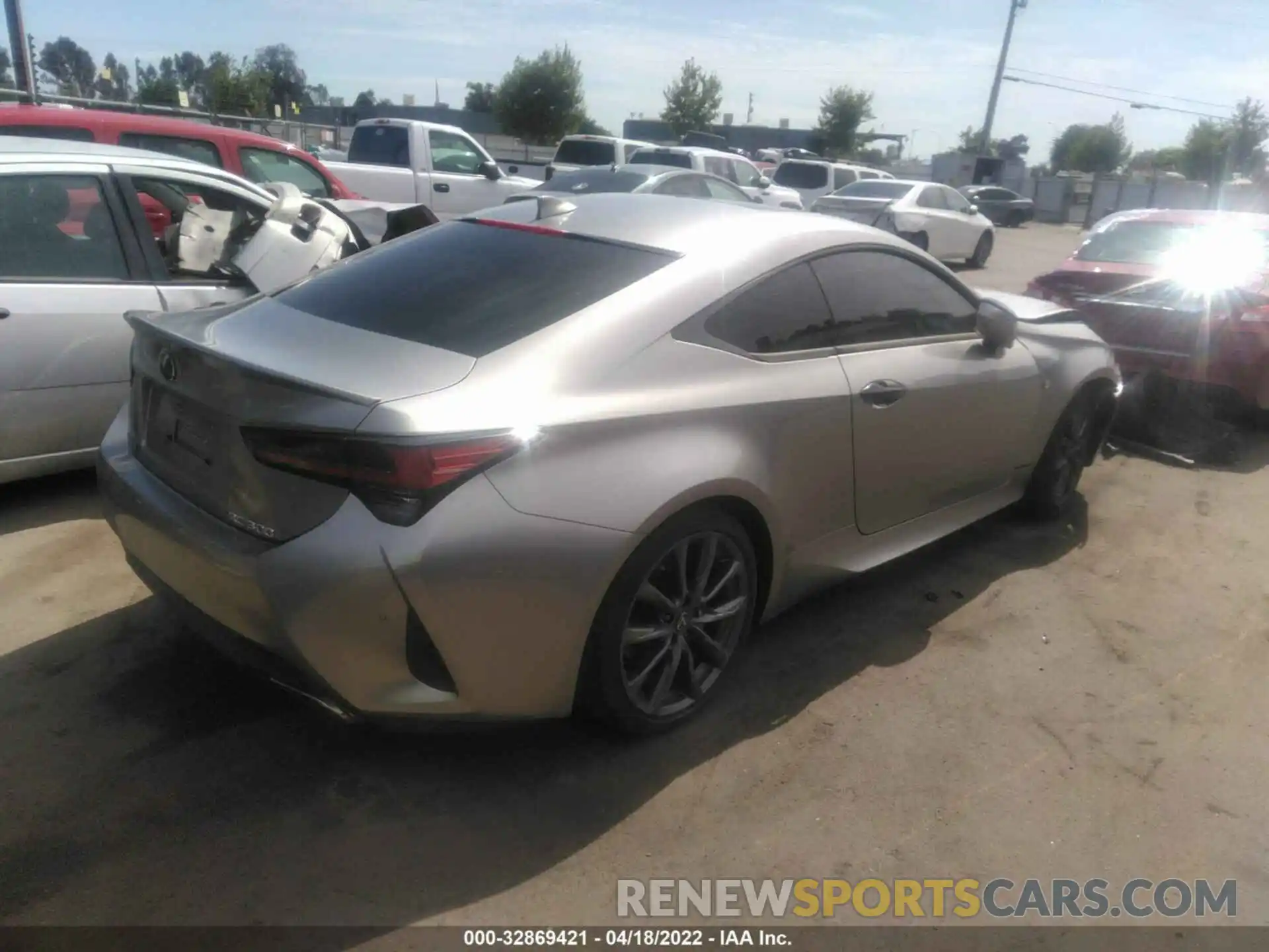 4 Фотография поврежденного автомобиля JTHHA5BC2K5008996 LEXUS RC 2019