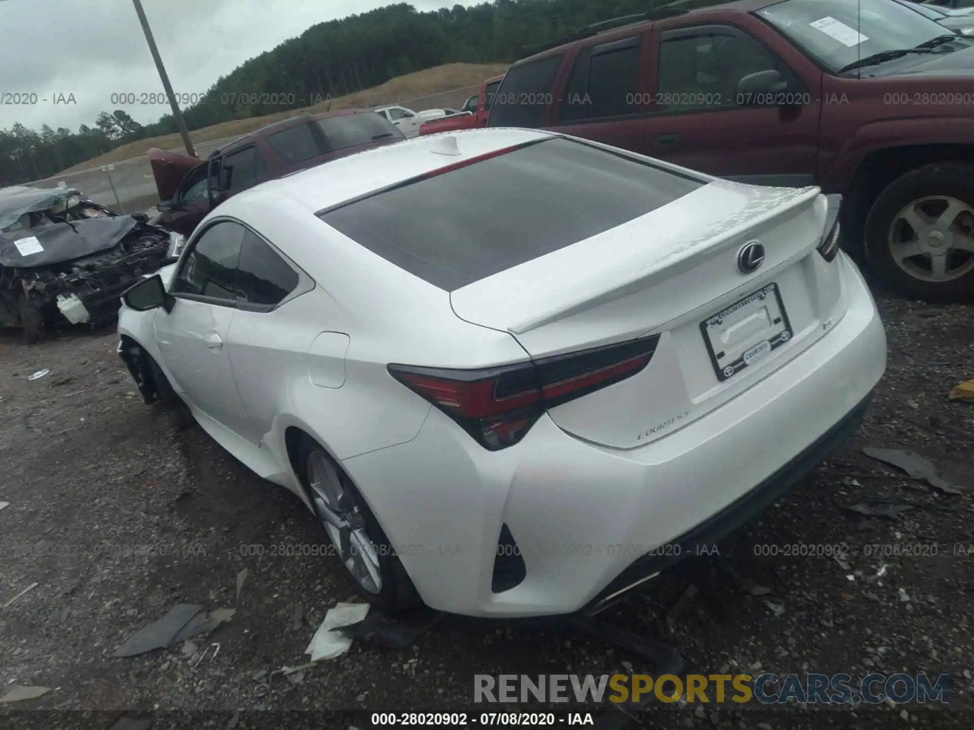 3 Photograph of a damaged car JTHHA5BC2K5009369 LEXUS RC 2019