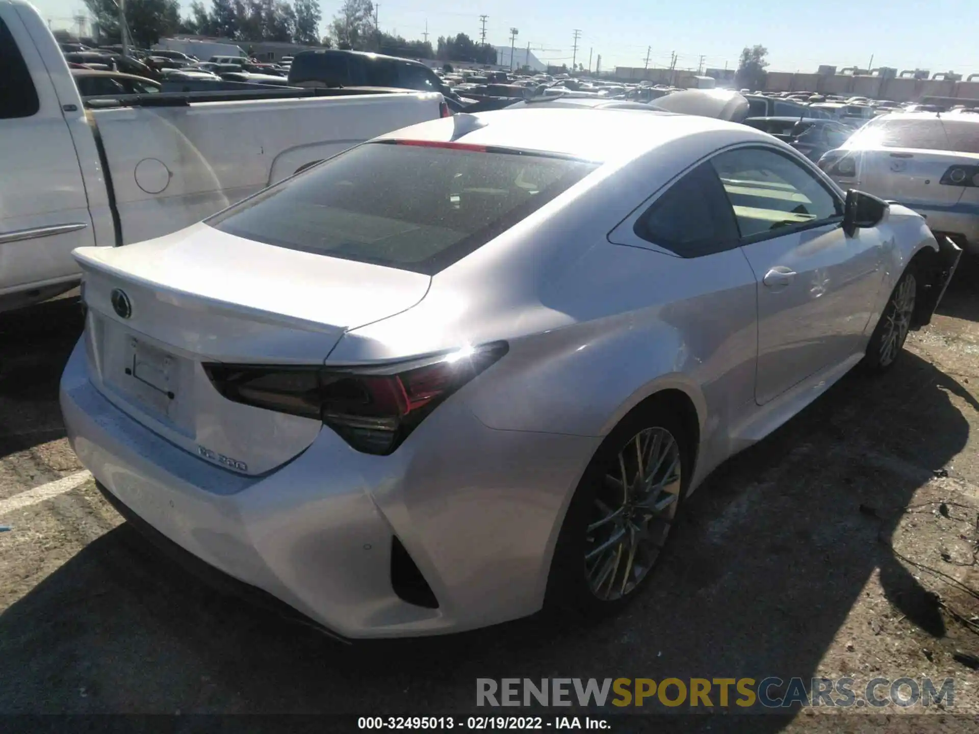 4 Photograph of a damaged car JTHHA5BC2K5010392 LEXUS RC 2019