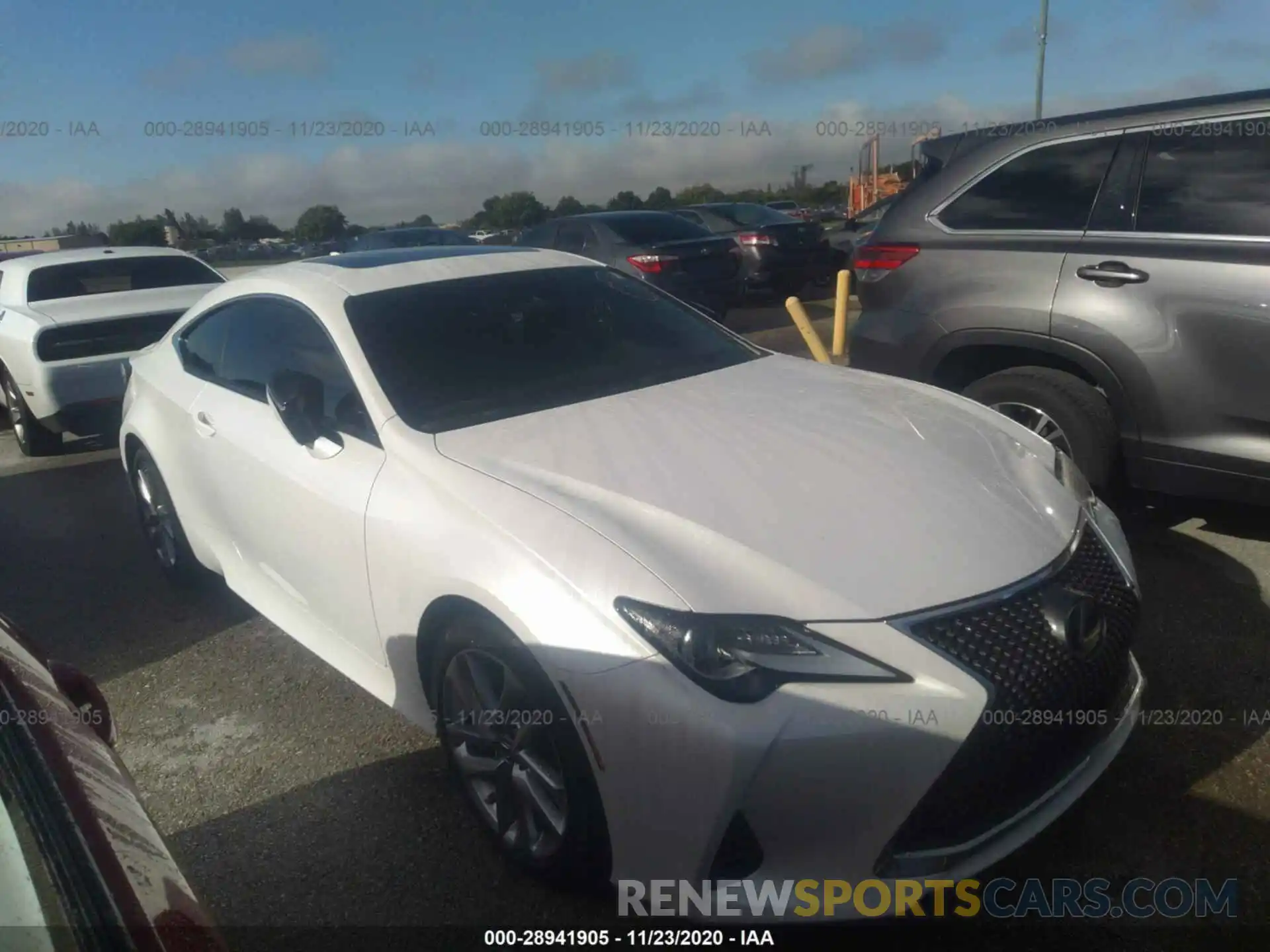 1 Photograph of a damaged car JTHHA5BC9K5009269 LEXUS RC 2019