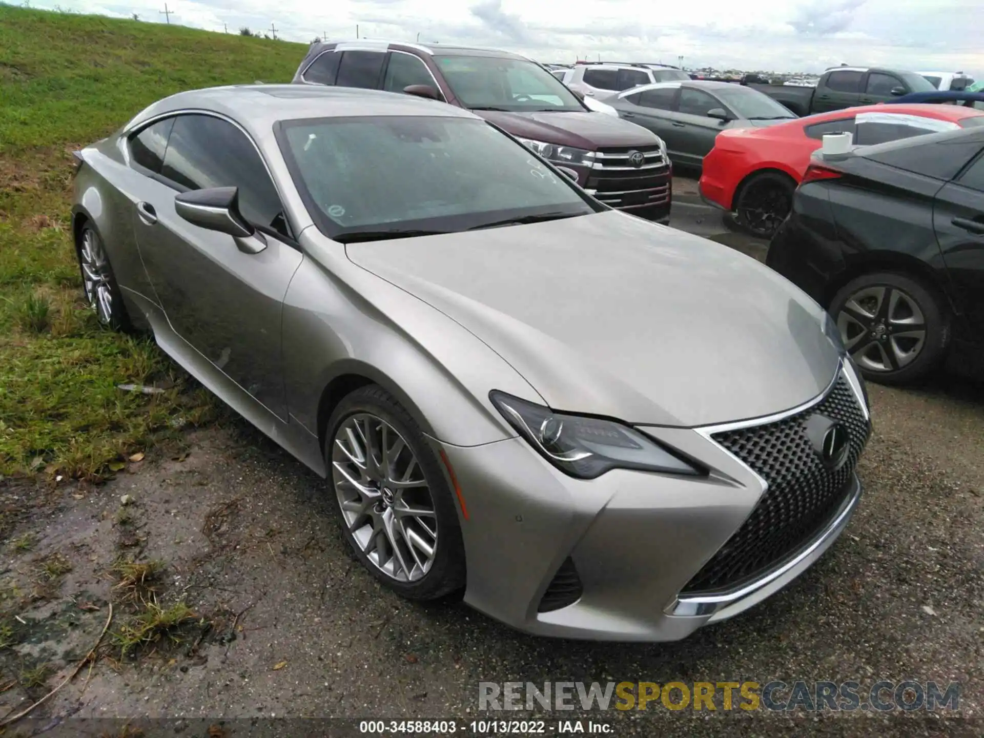 1 Photograph of a damaged car JTHHZ5BC6K5019394 LEXUS RC 2019