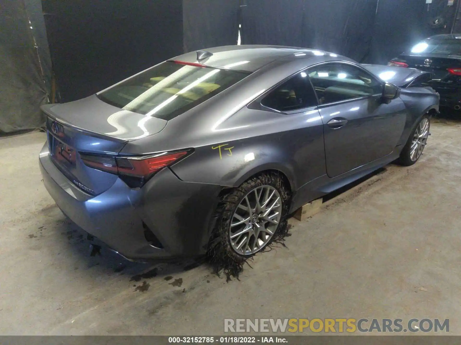 4 Photograph of a damaged car JTHS85BCXK5004776 LEXUS RC 2019