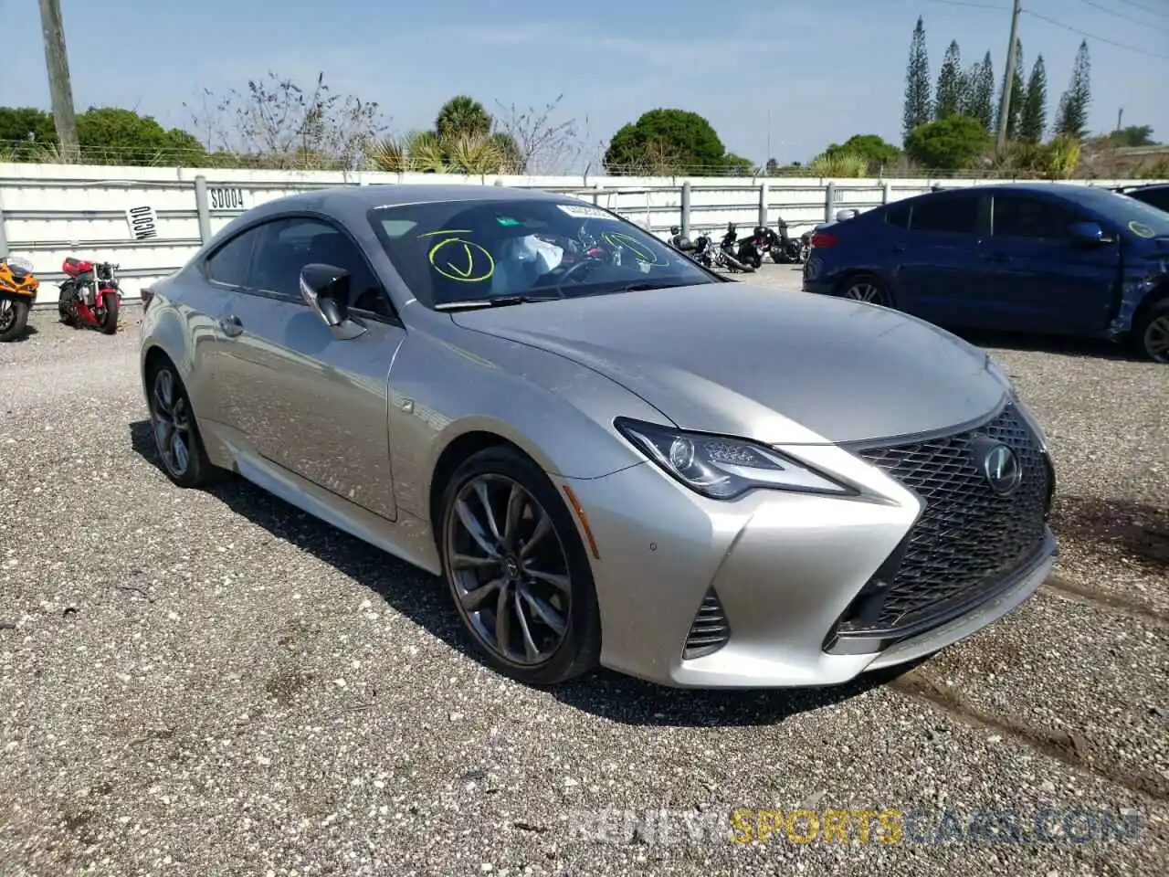 1 Фотография поврежденного автомобиля JTHHA5BC3K5010000 LEXUS RC300 2019