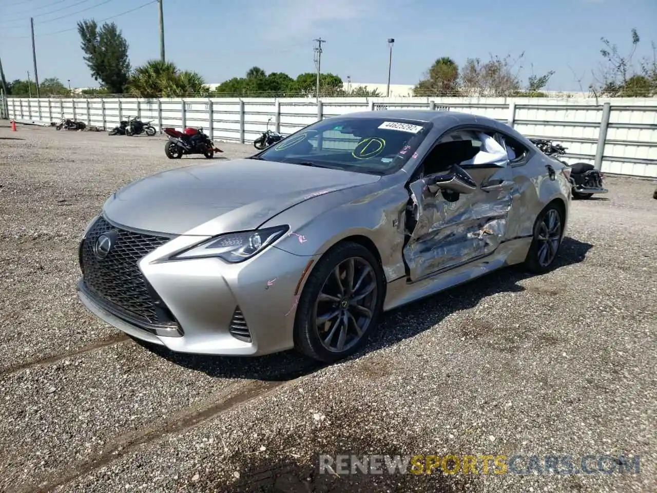 2 Фотография поврежденного автомобиля JTHHA5BC3K5010000 LEXUS RC300 2019