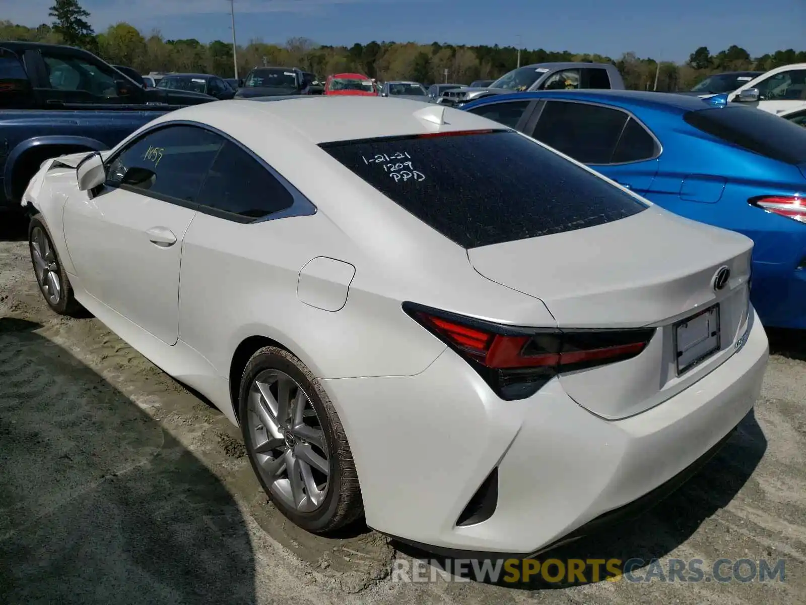 3 Фотография поврежденного автомобиля JTHAA5BC6M5011209 LEXUS RC300 2021