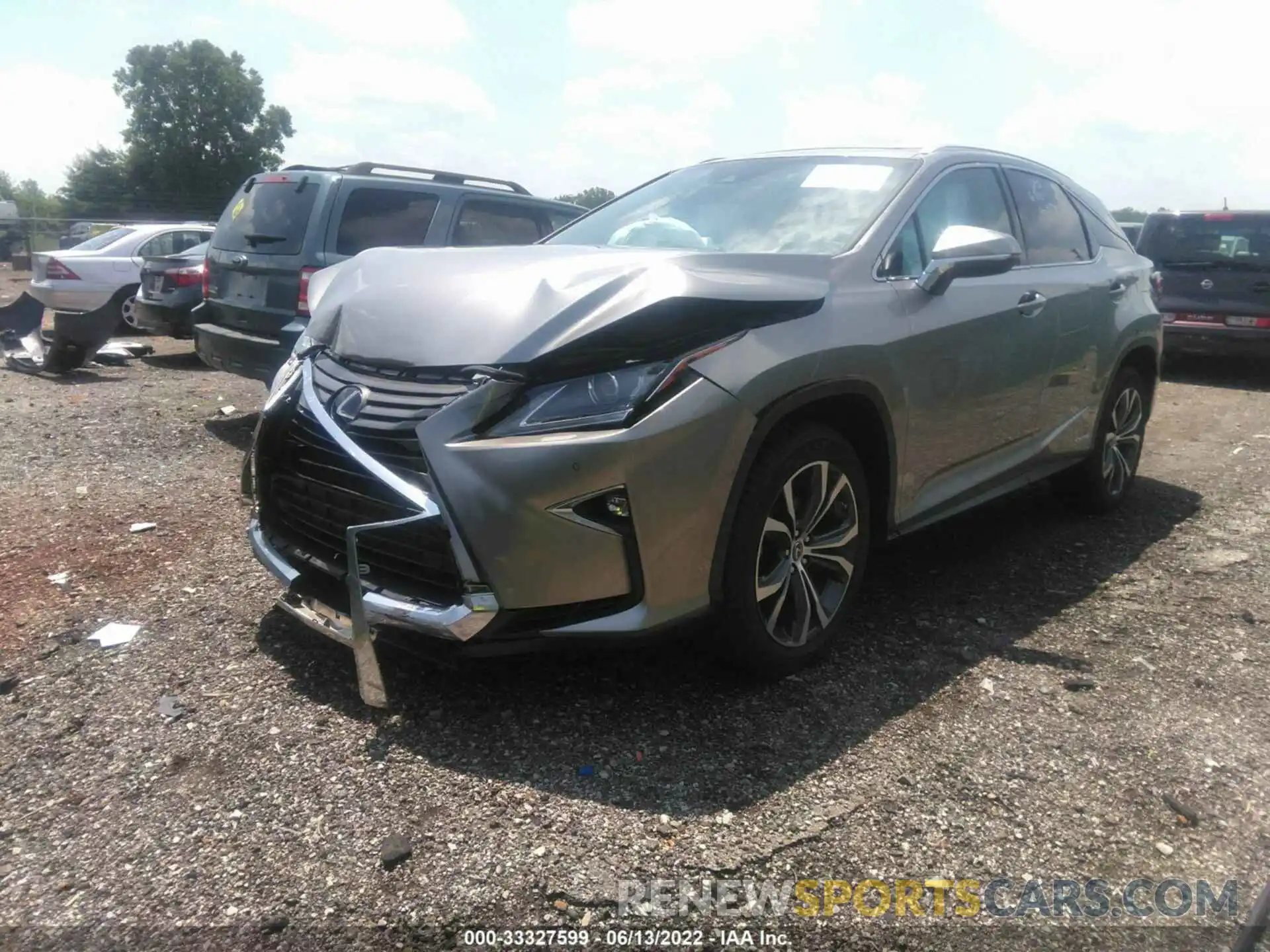 2 Фотография поврежденного автомобиля 2T2BGMCA1KC035179 LEXUS RX 2019