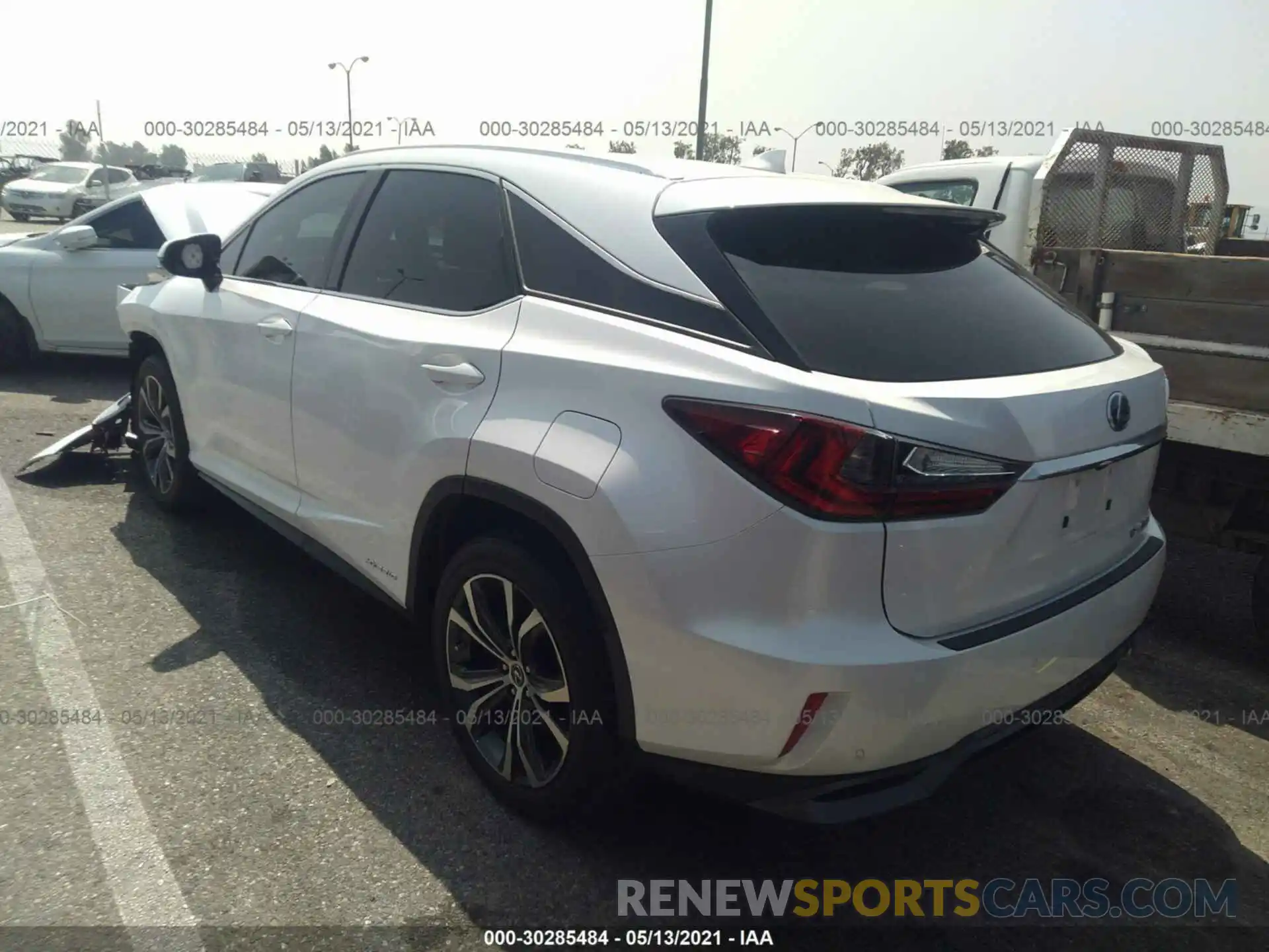 3 Photograph of a damaged car 2T2BGMCA3KC032512 LEXUS RX 2019