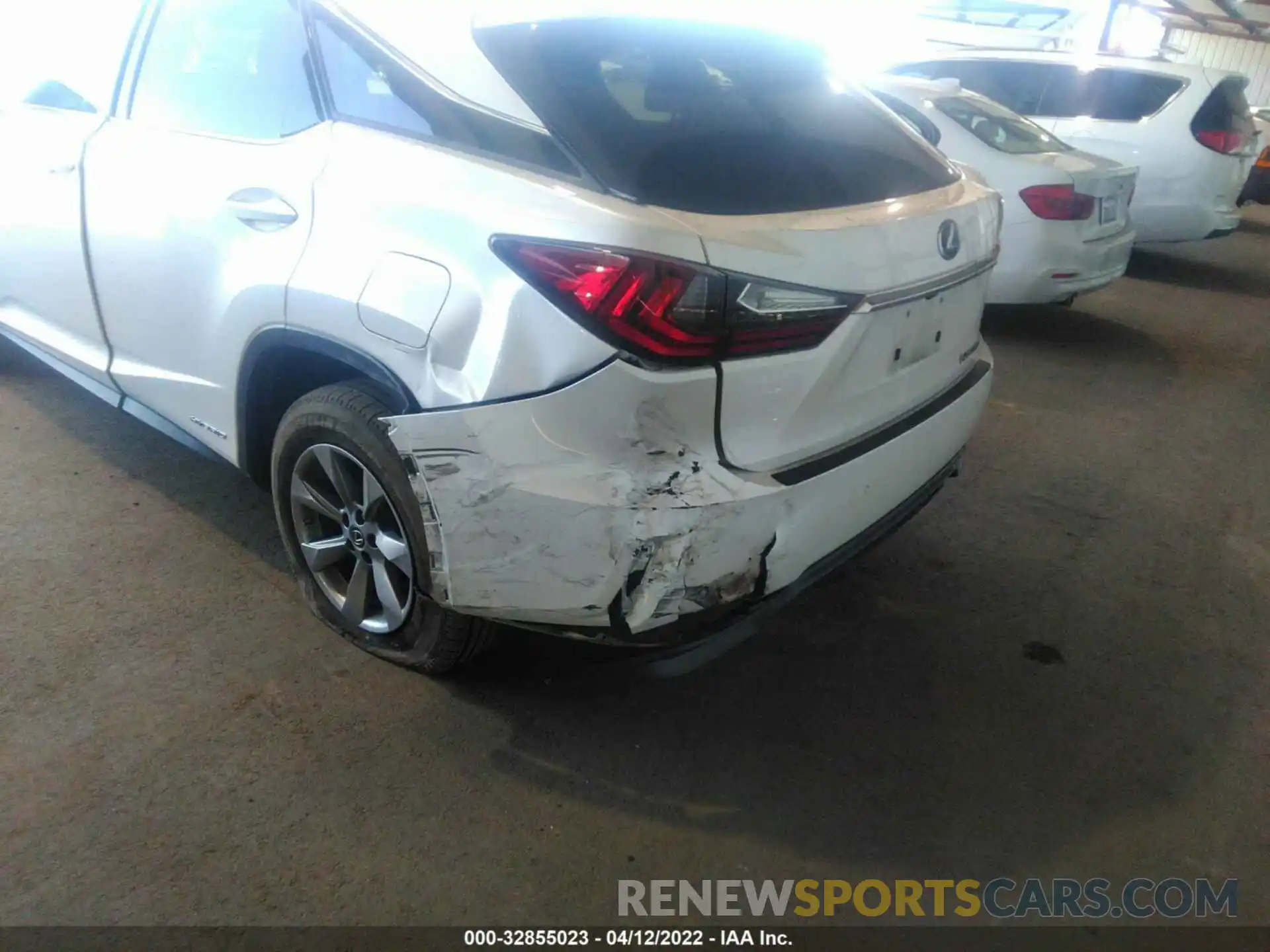 6 Photograph of a damaged car 2T2BGMCA4KC030865 LEXUS RX 2019