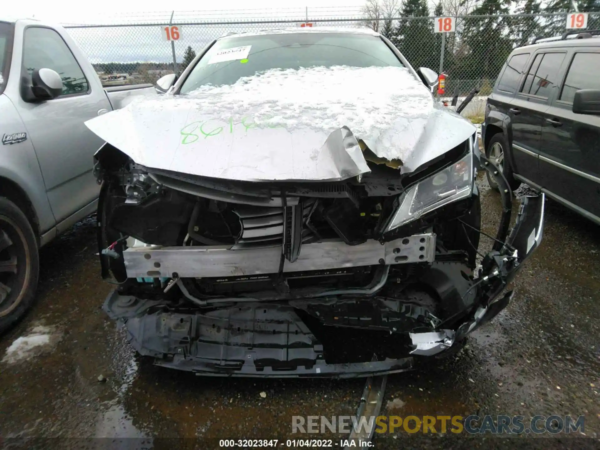 6 Photograph of a damaged car 2T2BGMCA6KC037980 LEXUS RX 2019