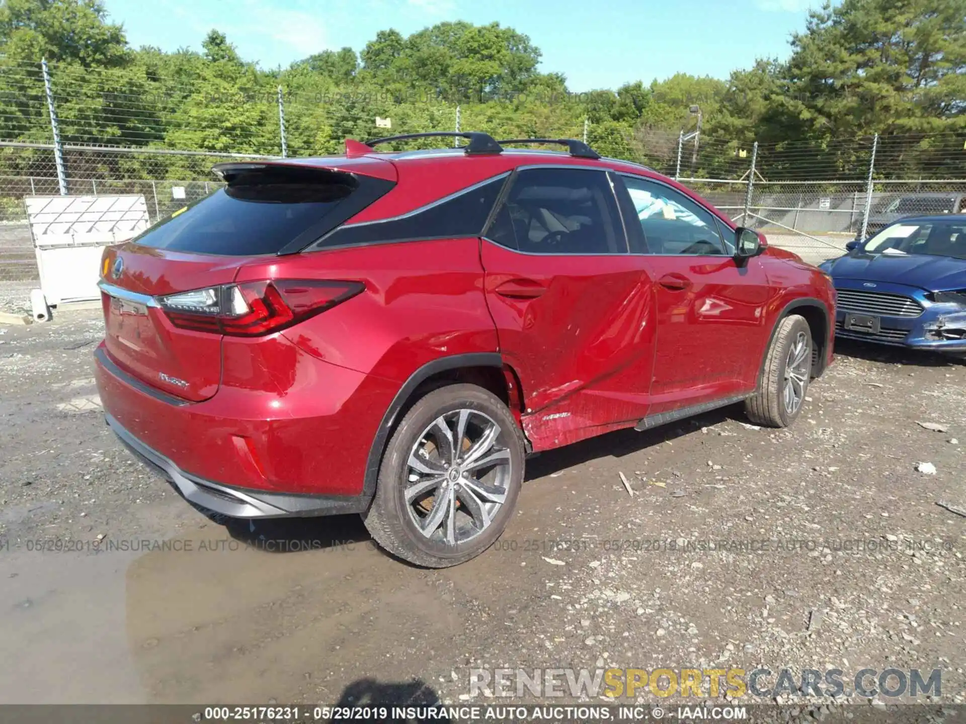 4 Photograph of a damaged car 2T2BGMCA7KC032092 LEXUS RX 2019