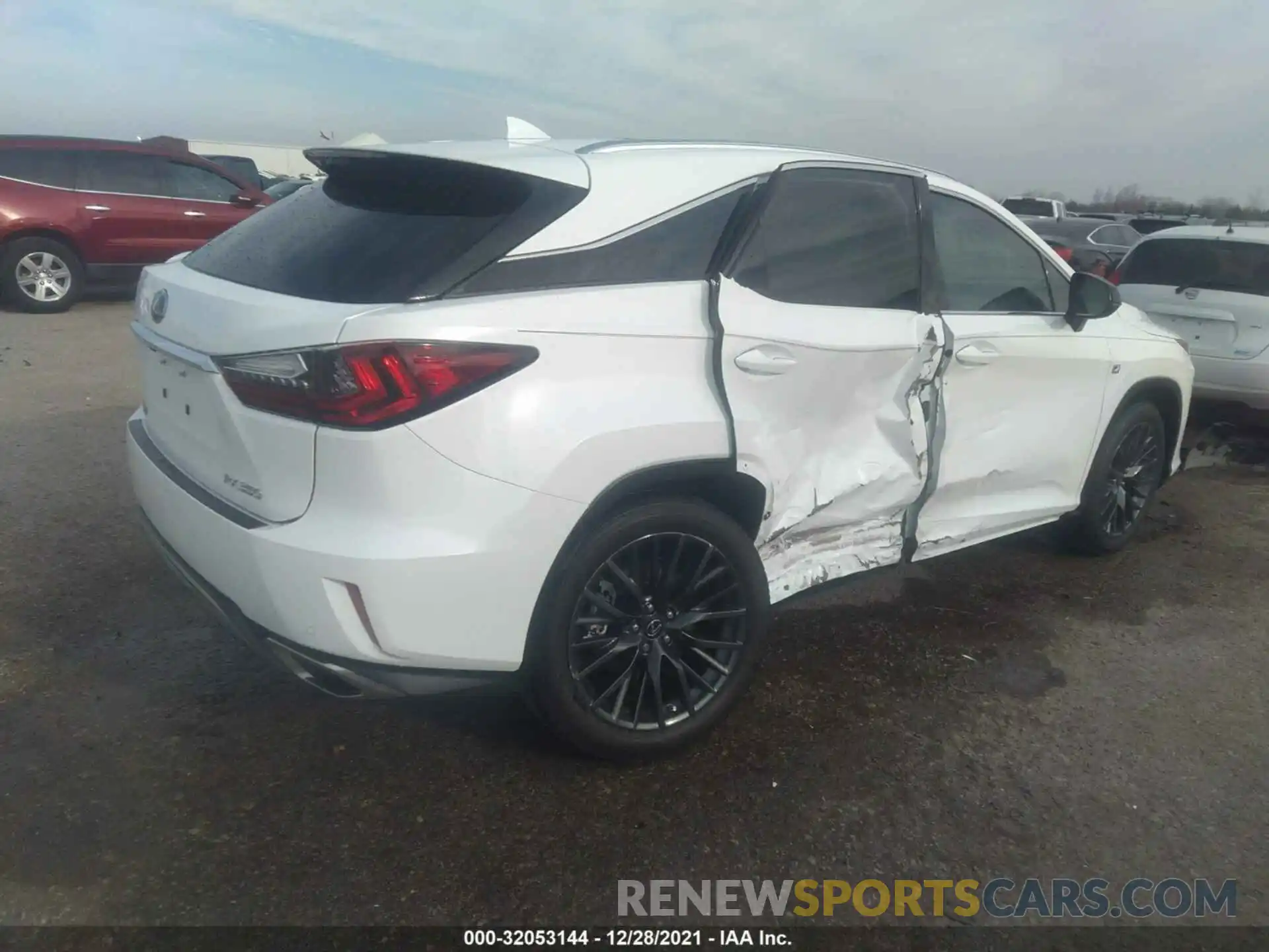 4 Photograph of a damaged car 2T2BZMCA3KC183151 LEXUS RX 2019