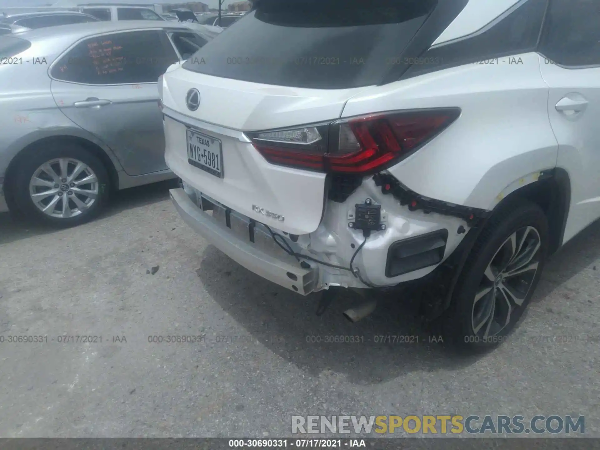 6 Photograph of a damaged car 2T2BZMCA3KC206427 LEXUS RX 2019