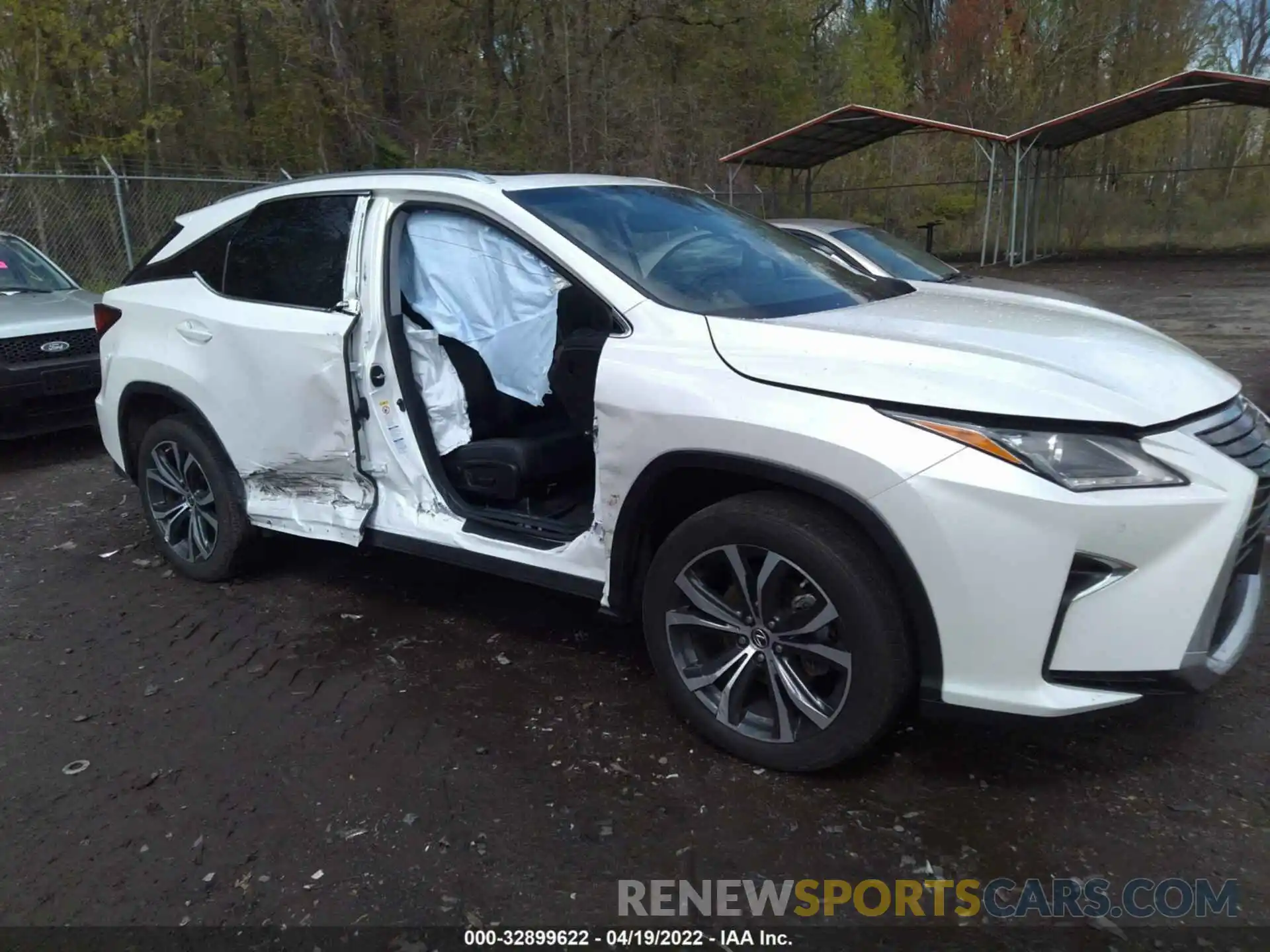 1 Photograph of a damaged car 2T2BZMCA3KC208193 LEXUS RX 2019