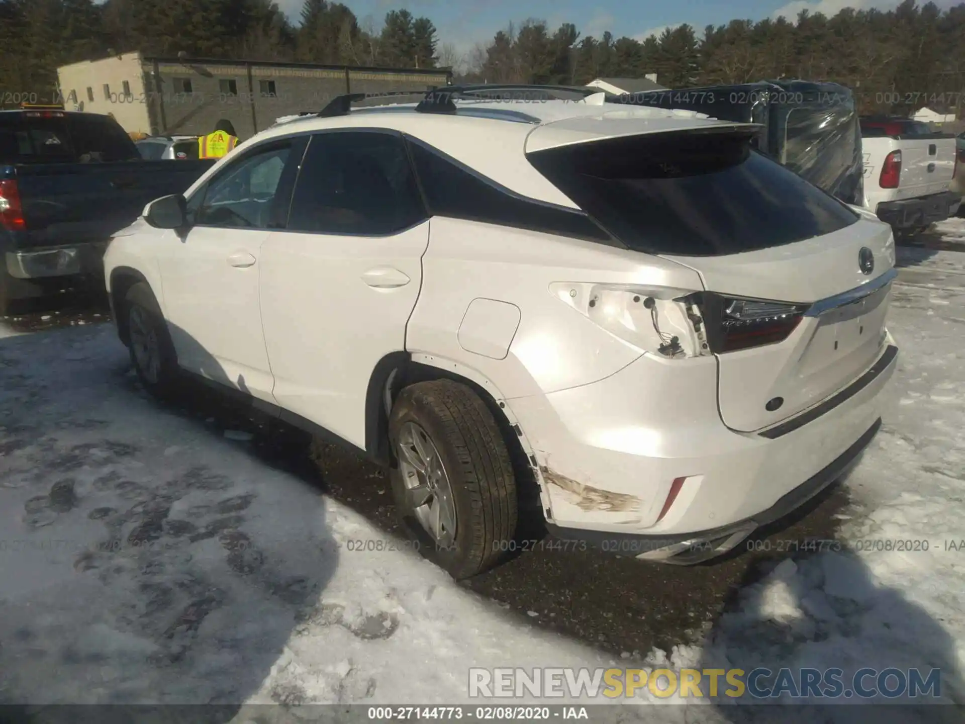 3 Фотография поврежденного автомобиля 2T2BZMCA4KC181215 LEXUS RX 2019