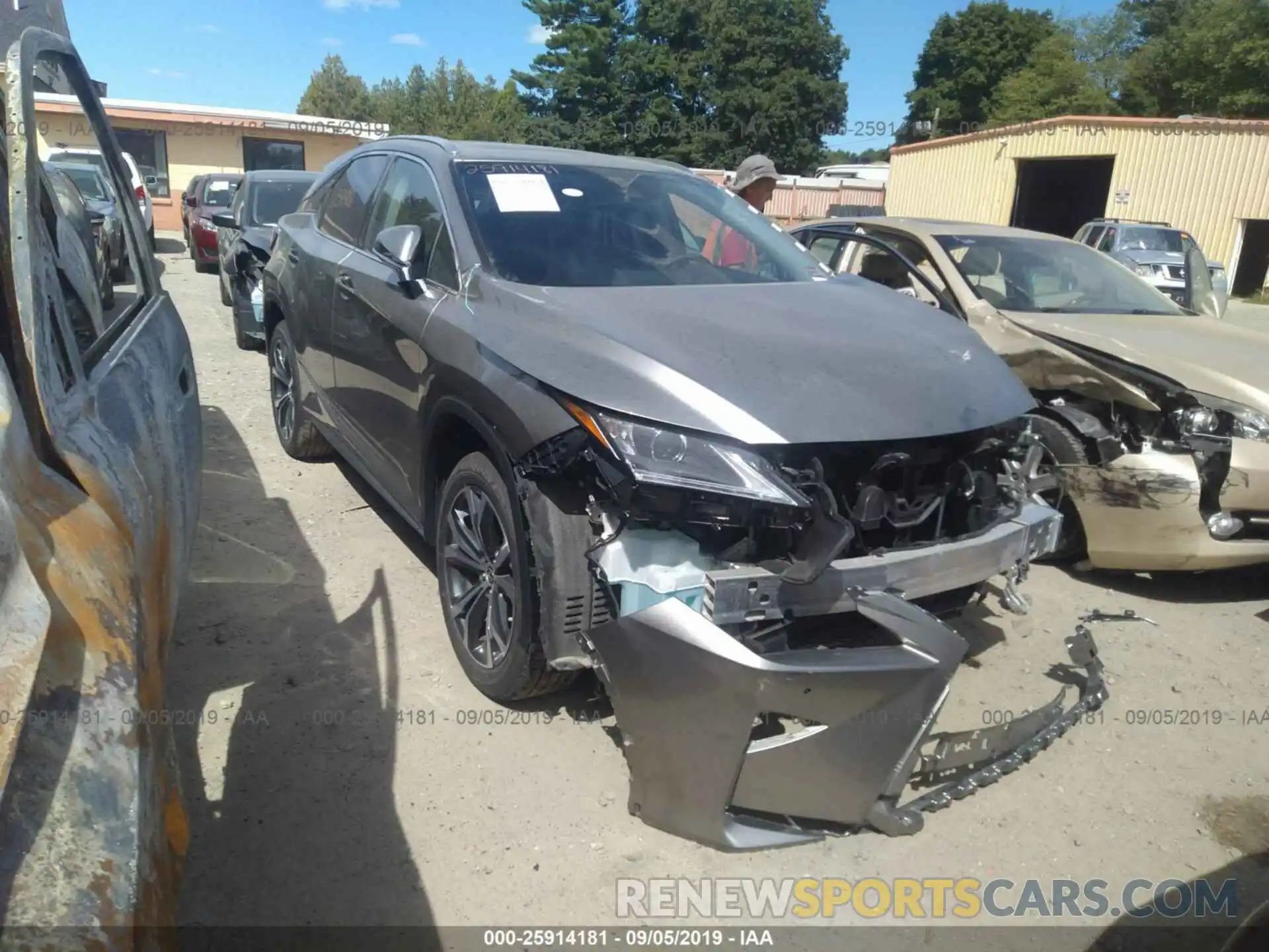 1 Photograph of a damaged car 2T2BZMCA4KC183000 LEXUS RX 2019