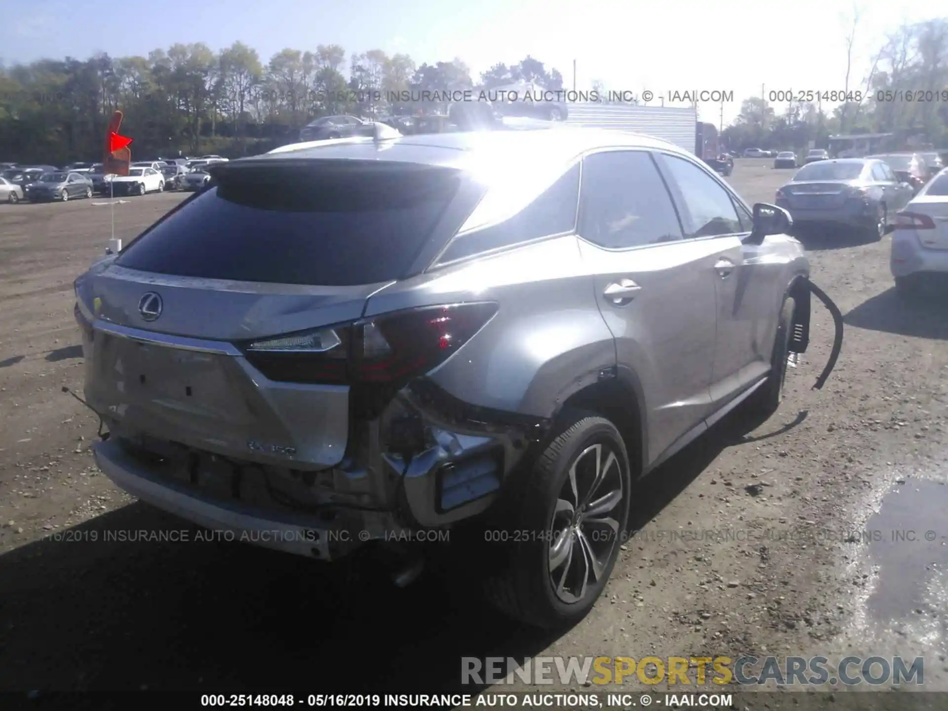 4 Фотография поврежденного автомобиля 2T2BZMCA5KC172636 LEXUS RX 2019