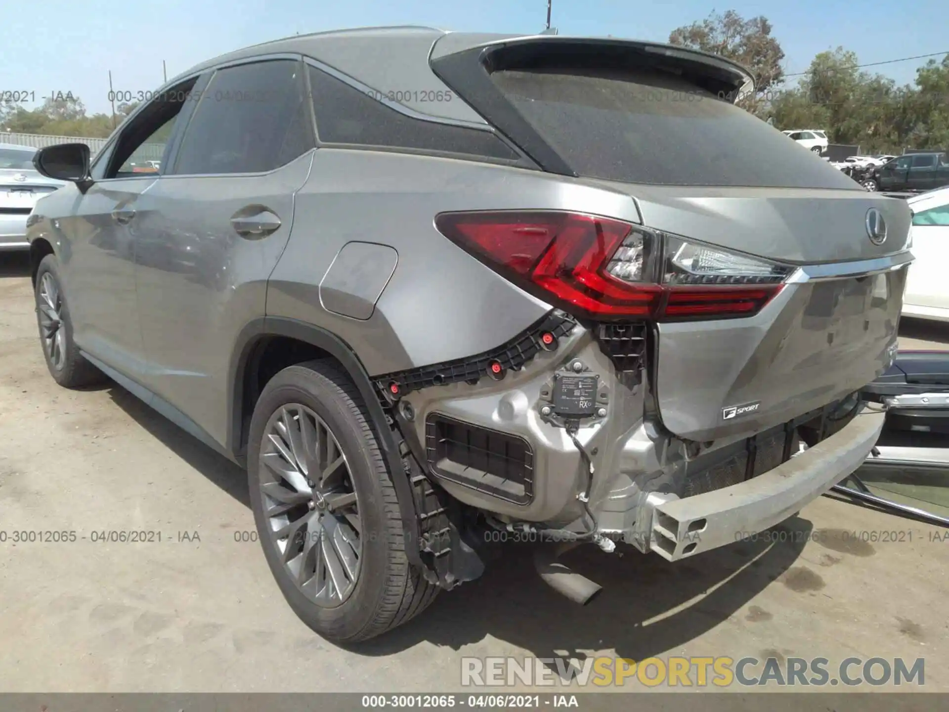 3 Фотография поврежденного автомобиля 2T2BZMCA7KC169480 LEXUS RX 2019