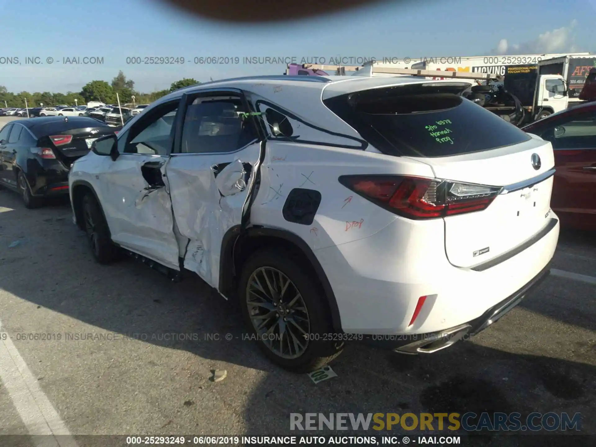 3 Photograph of a damaged car 2T2BZMCA8KC185736 LEXUS RX 2019