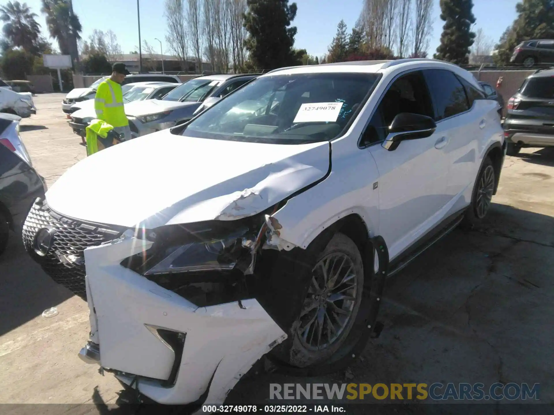 2 Фотография поврежденного автомобиля 2T2BZMCA9KC210577 LEXUS RX 2019