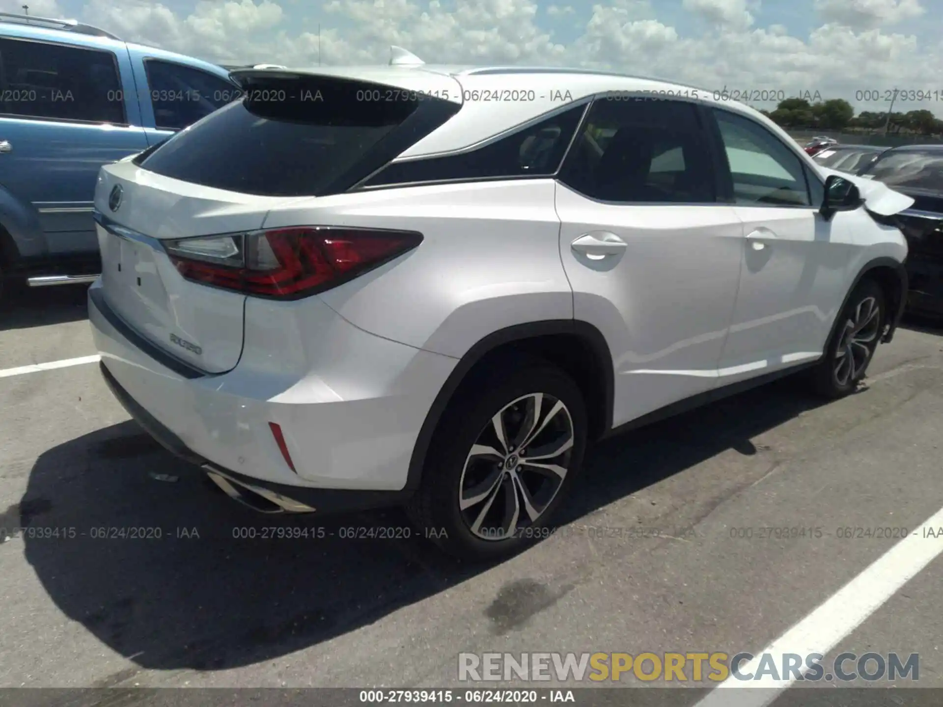 4 Photograph of a damaged car 2T2ZZMCA0KC125772 LEXUS RX 2019