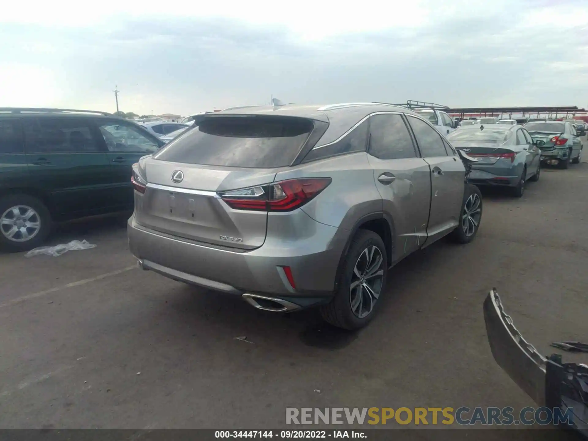 4 Photograph of a damaged car 2T2ZZMCA1KC125960 LEXUS RX 2019