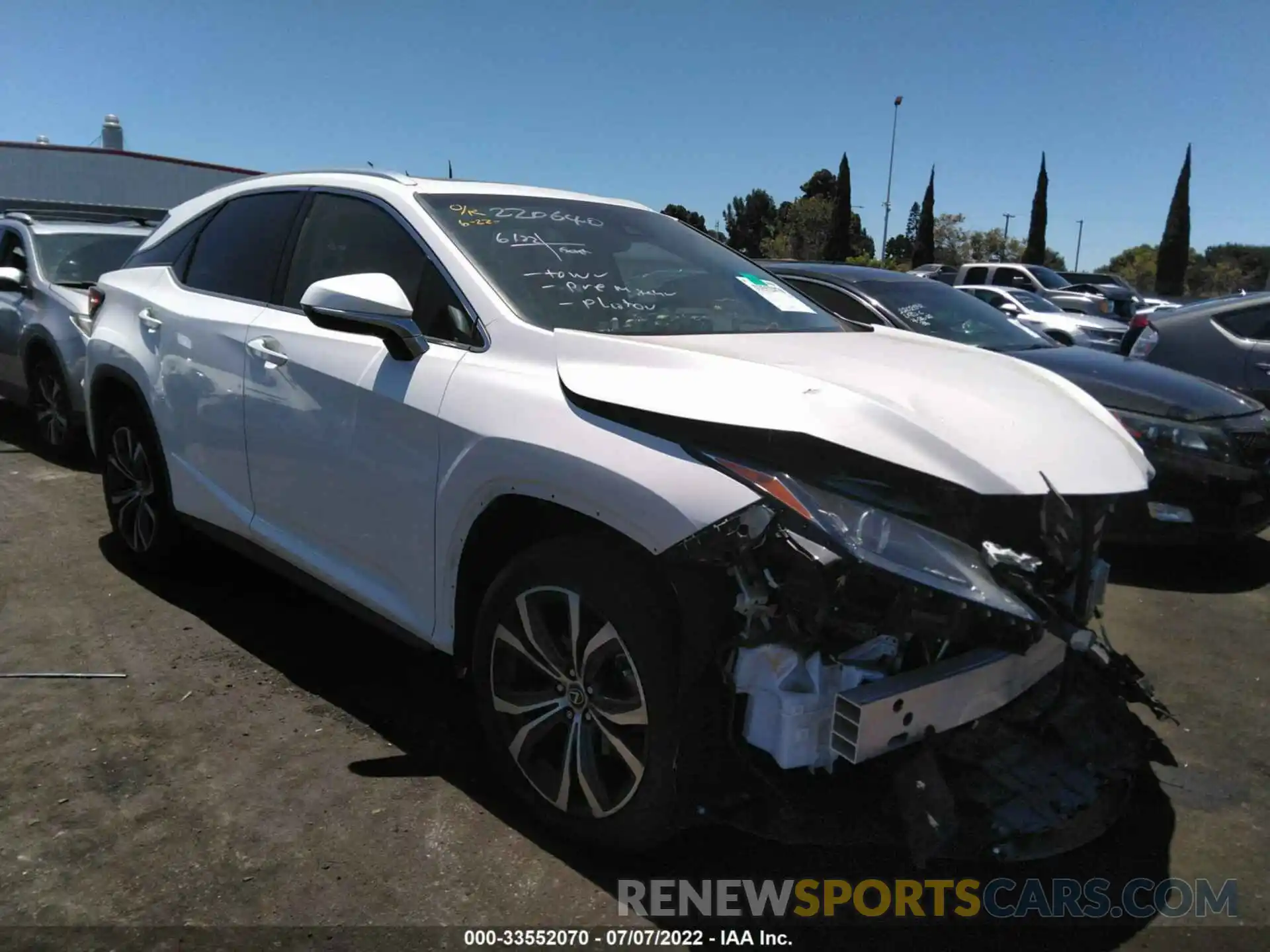 1 Photograph of a damaged car 2T2ZZMCA1KC130298 LEXUS RX 2019