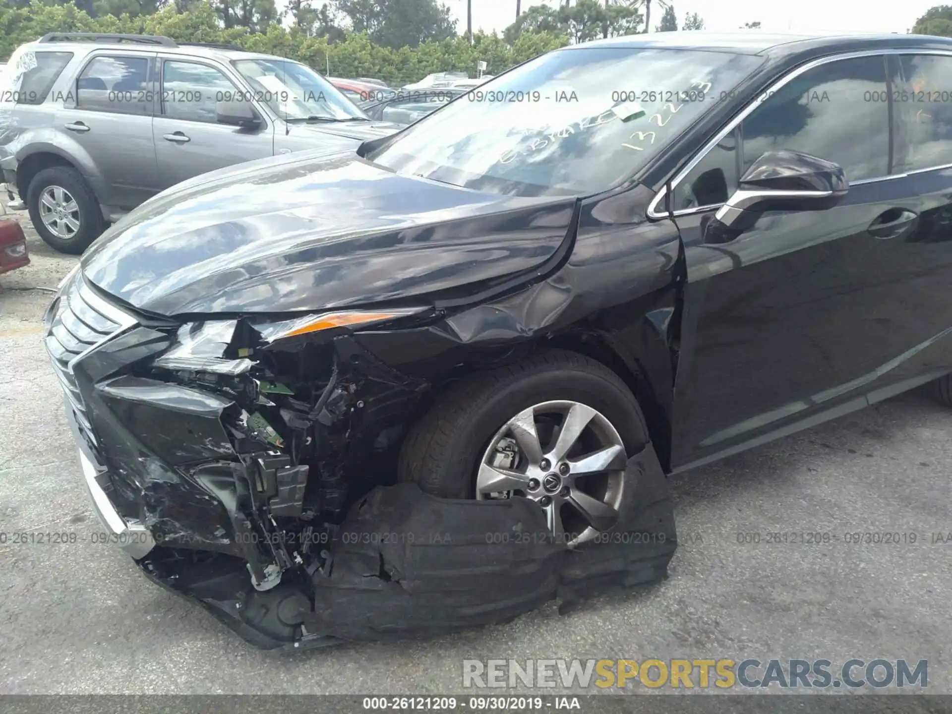 6 Photograph of a damaged car 2T2ZZMCA3KC132263 LEXUS RX 2019