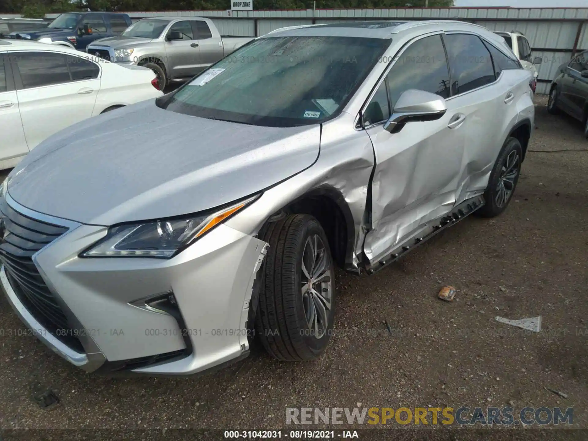 6 Photograph of a damaged car 2T2ZZMCA3KC133249 LEXUS RX 2019