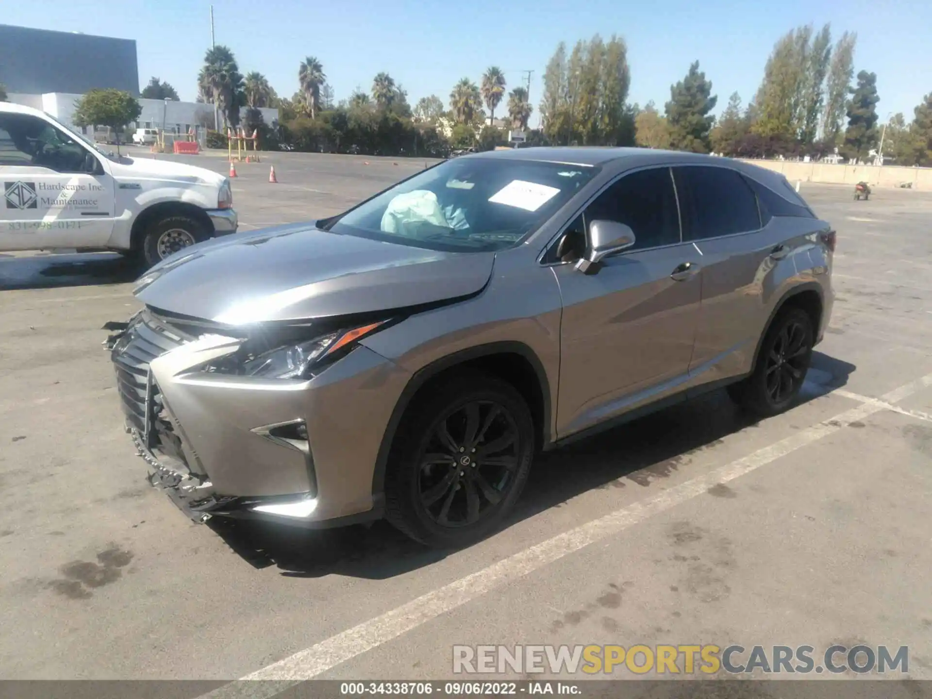 2 Фотография поврежденного автомобиля 2T2ZZMCA4KC130036 LEXUS RX 2019