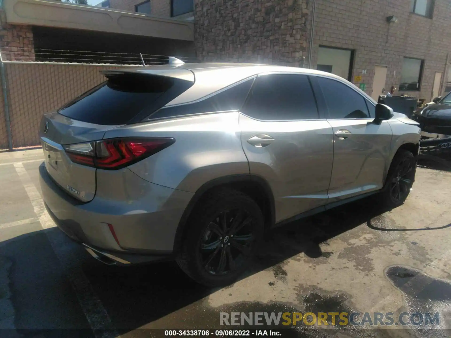 4 Фотография поврежденного автомобиля 2T2ZZMCA4KC130036 LEXUS RX 2019