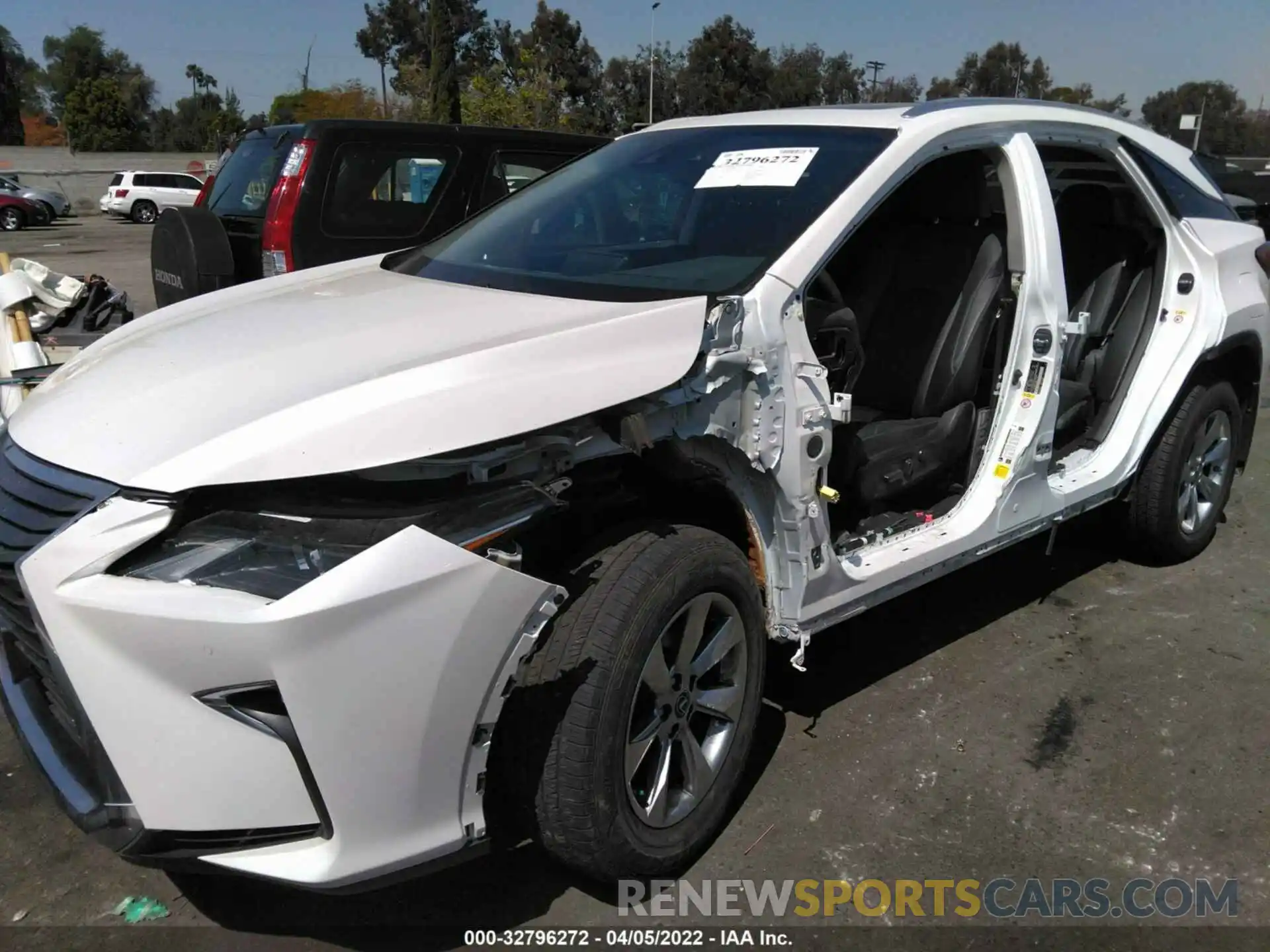 6 Photograph of a damaged car 2T2ZZMCA4KC133891 LEXUS RX 2019