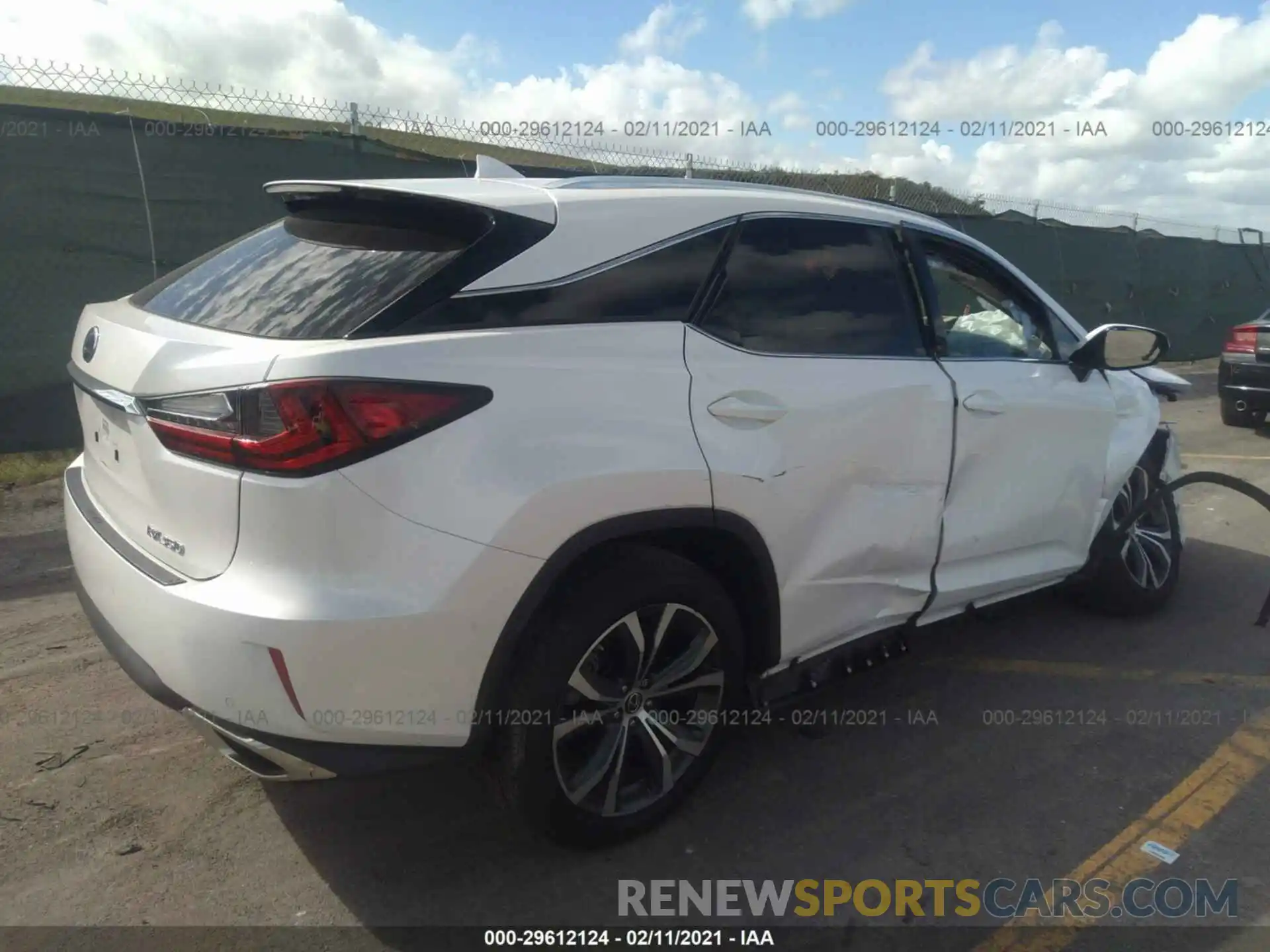 4 Photograph of a damaged car 2T2ZZMCA4KC144096 LEXUS RX 2019