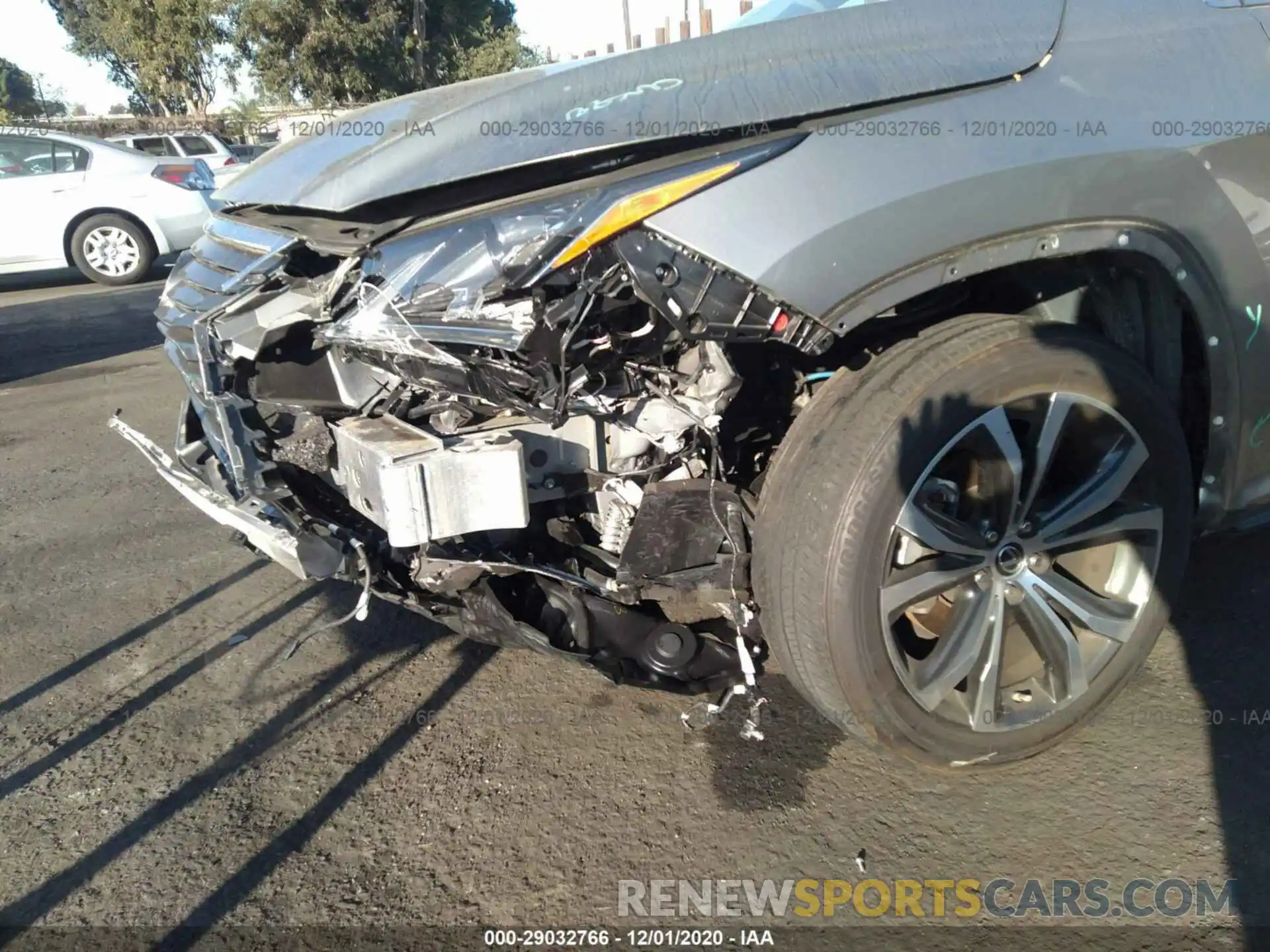 6 Photograph of a damaged car 2T2ZZMCA6KC136016 LEXUS RX 2019