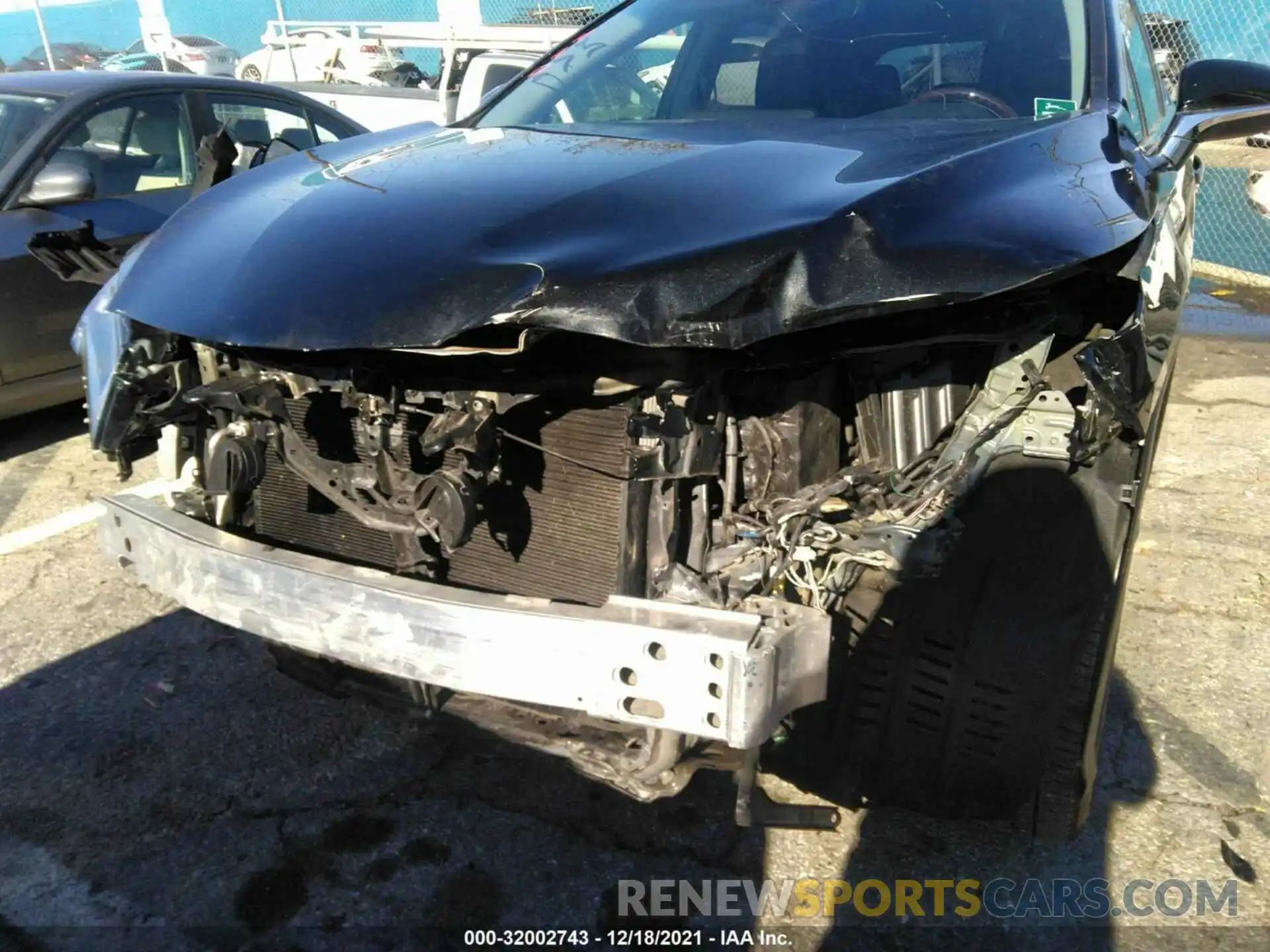 6 Photograph of a damaged car 2T2ZZMCA9KC129397 LEXUS RX 2019