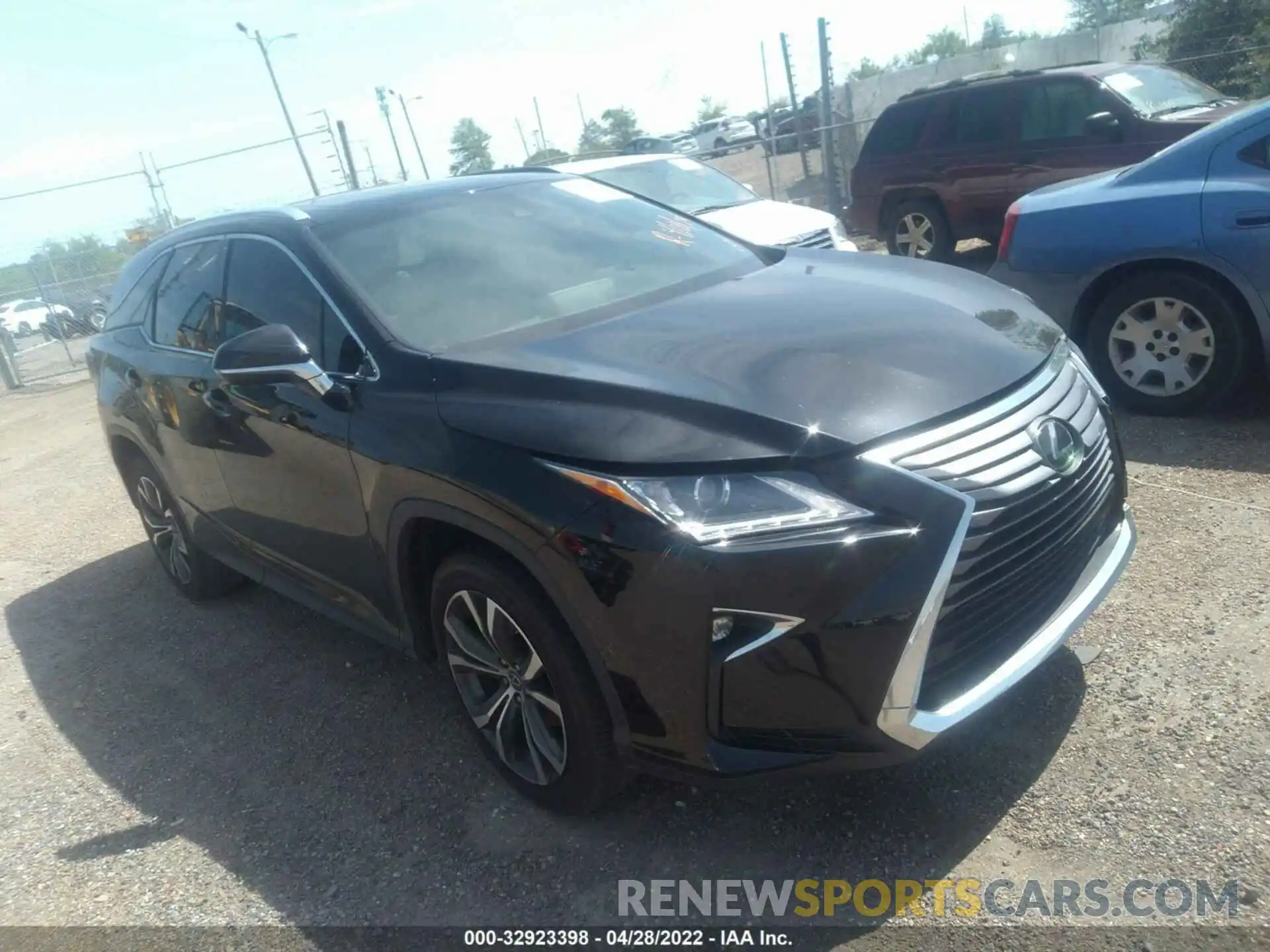 1 Photograph of a damaged car JTJGZKCA5K2010743 LEXUS RX 2019