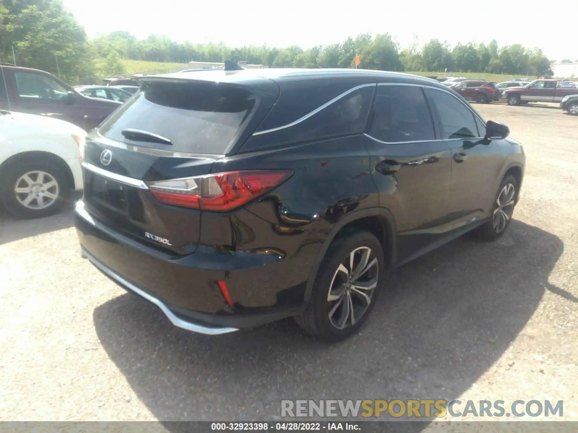 4 Photograph of a damaged car JTJGZKCA5K2010743 LEXUS RX 2019