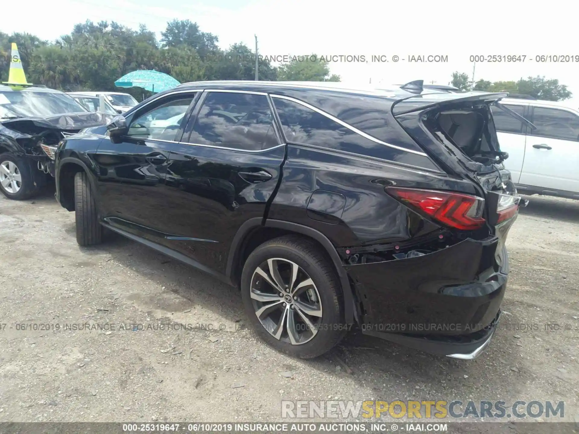 3 Photograph of a damaged car JTJGZKCA6K2010282 LEXUS RX 2019