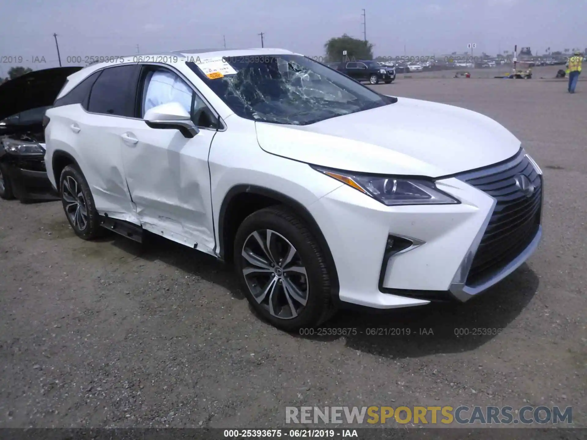 1 Photograph of a damaged car JTJGZKCA8K2012356 LEXUS RX 2019