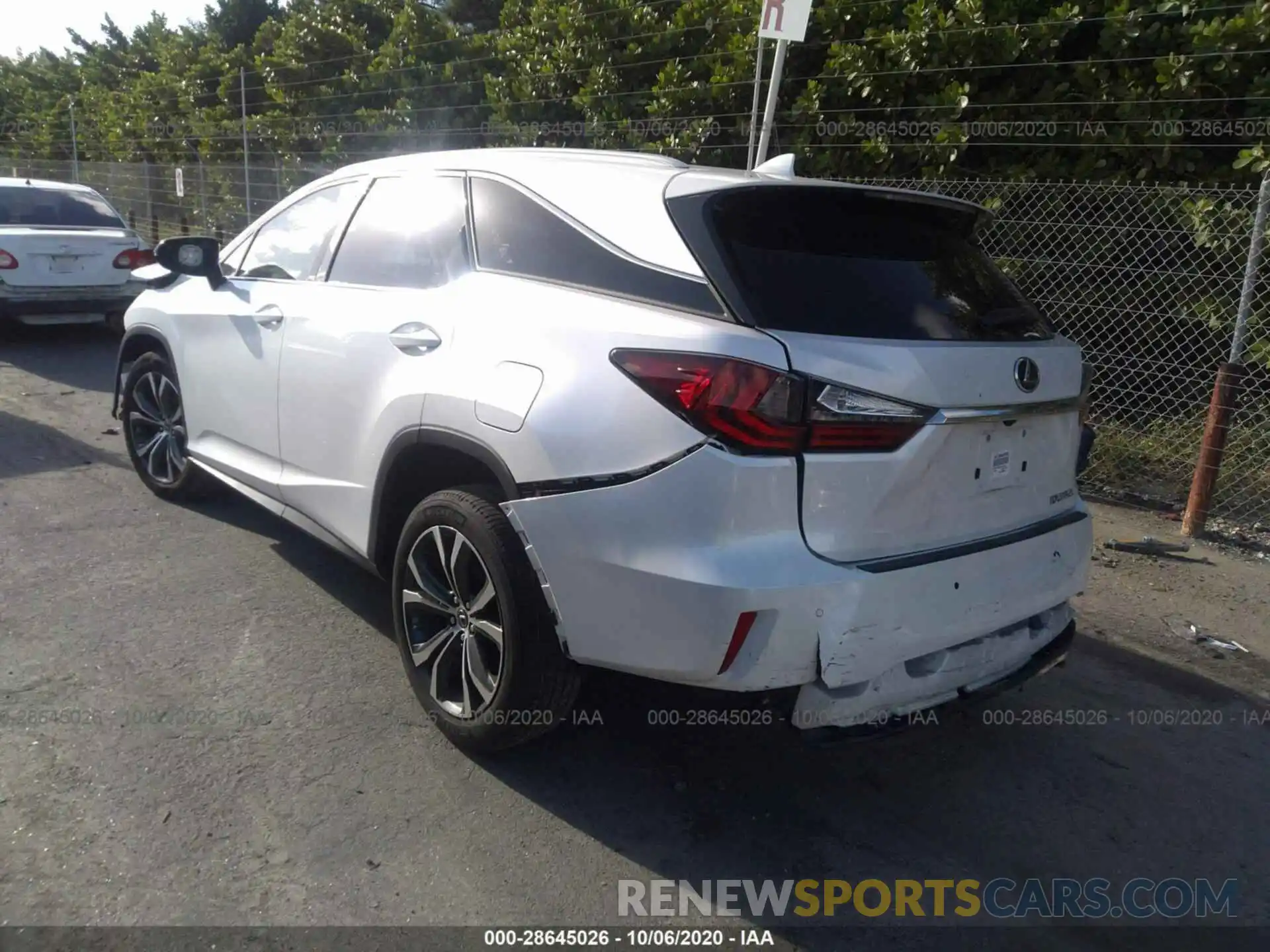 3 Фотография поврежденного автомобиля JTJGZKCA9K2009739 LEXUS RX 2019