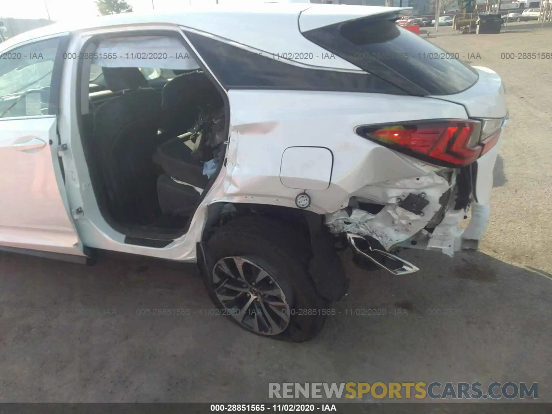 6 Photograph of a damaged car 2T2AZMAA0LC174956 LEXUS RX 2020