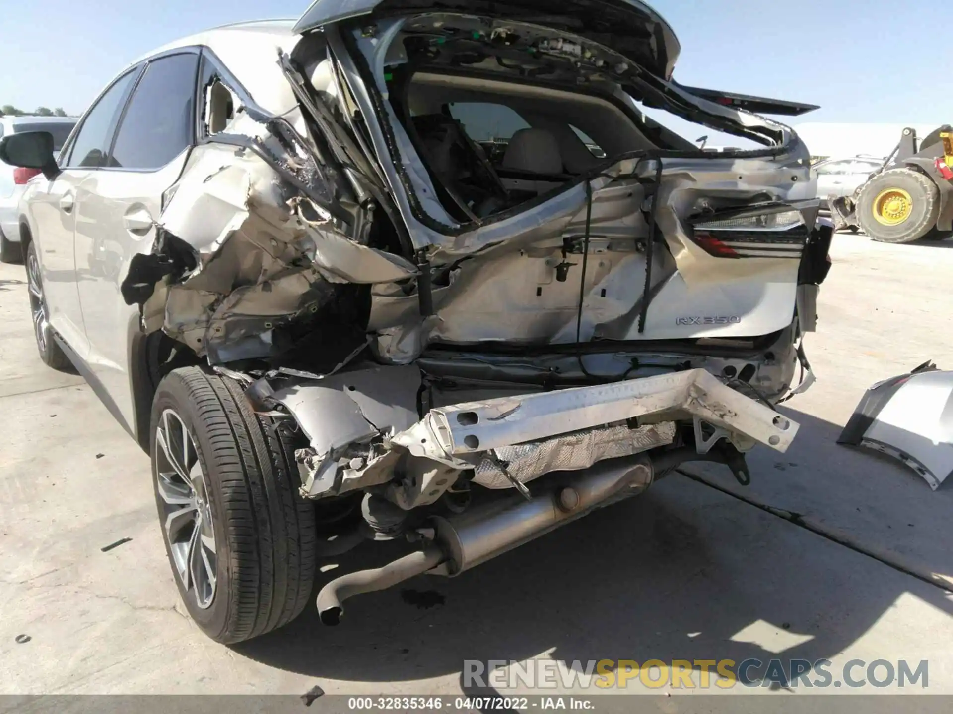 6 Photograph of a damaged car 2T2HZMAA0LC160733 LEXUS RX 2020