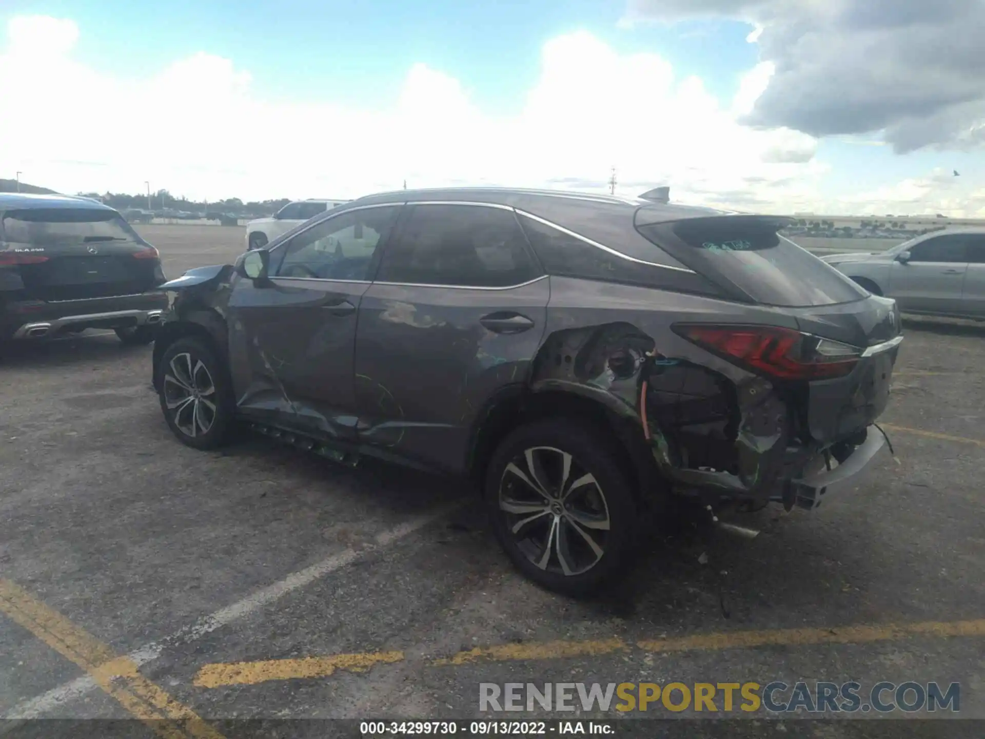 3 Photograph of a damaged car 2T2HZMAA0LC181890 LEXUS RX 2020