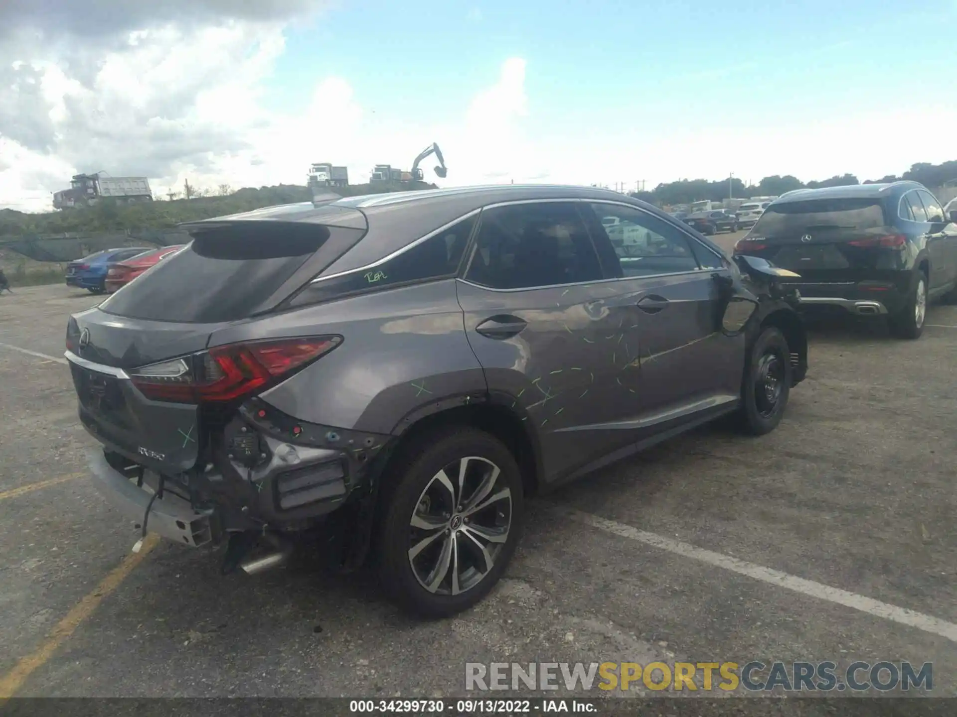 4 Photograph of a damaged car 2T2HZMAA0LC181890 LEXUS RX 2020