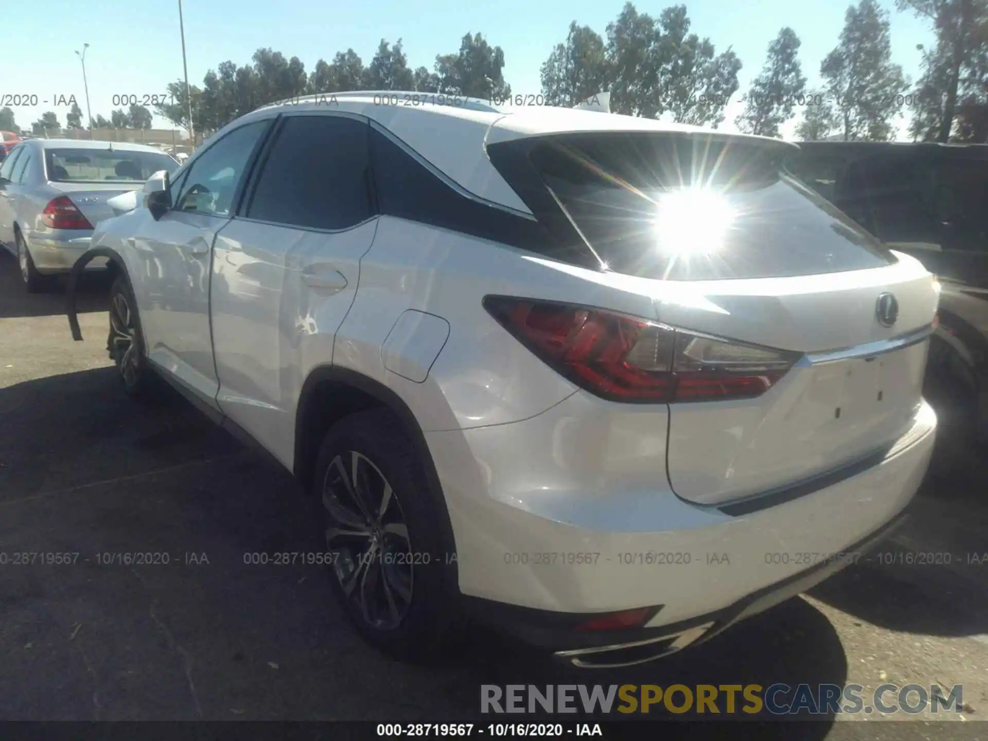 3 Photograph of a damaged car 2T2HZMAA2LC175816 LEXUS RX 2020