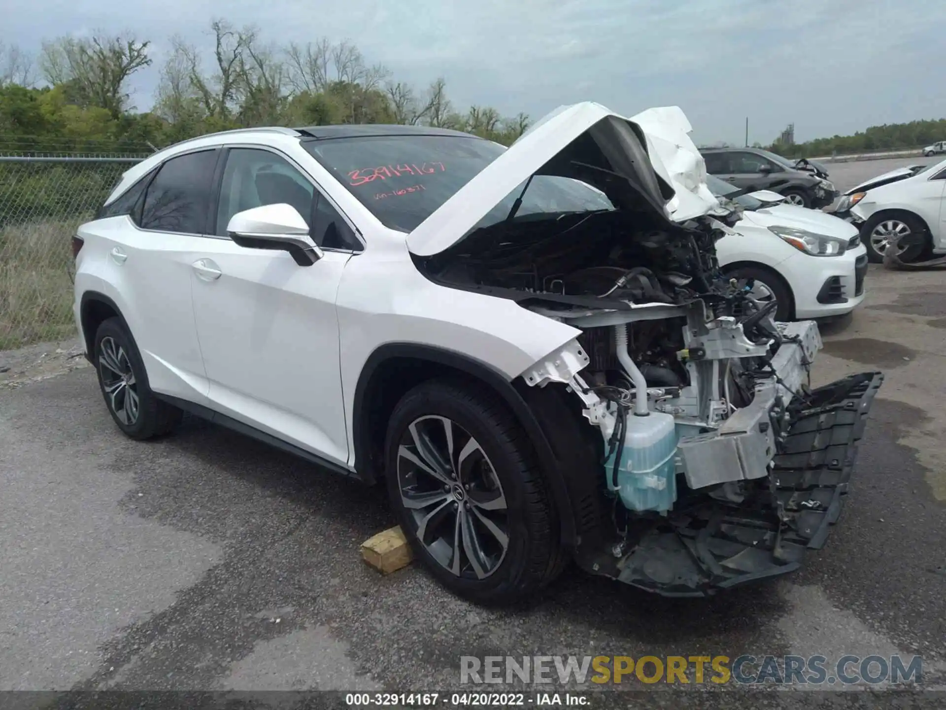 1 Photograph of a damaged car 2T2HZMAA3LC160371 LEXUS RX 2020