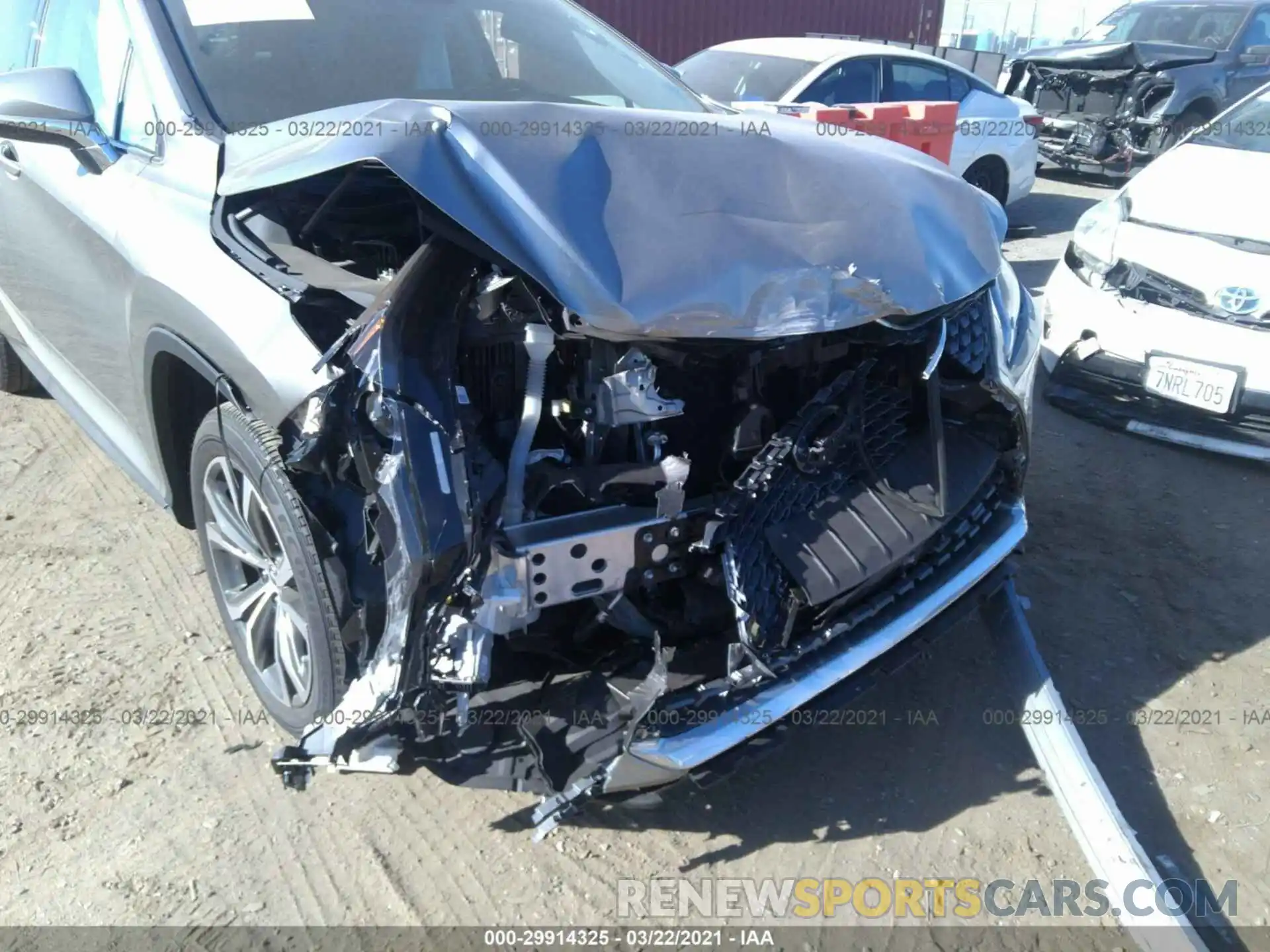 6 Photograph of a damaged car 2T2HZMAA3LC174044 LEXUS RX 2020