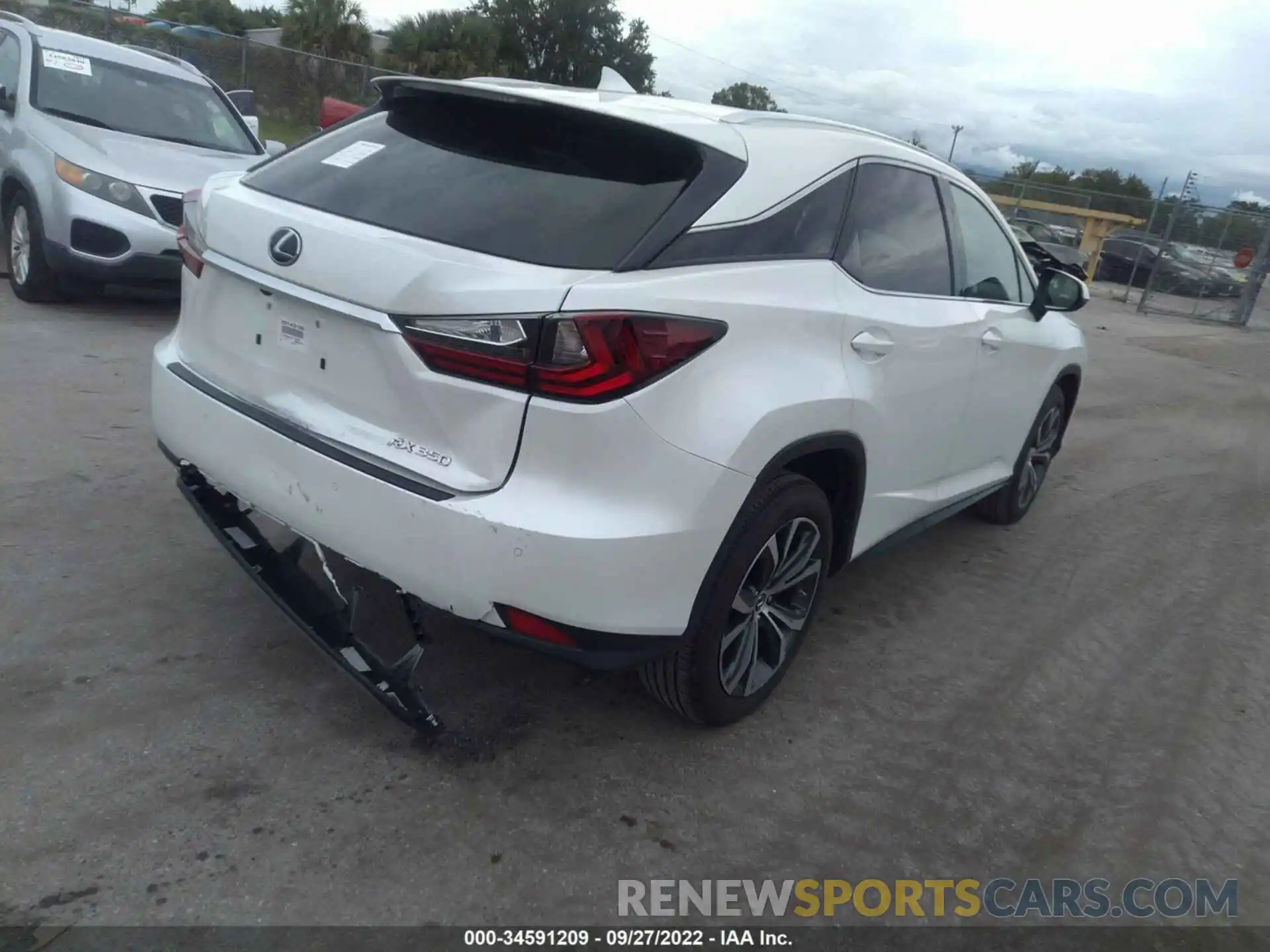 4 Photograph of a damaged car 2T2HZMAA7LC156730 LEXUS RX 2020