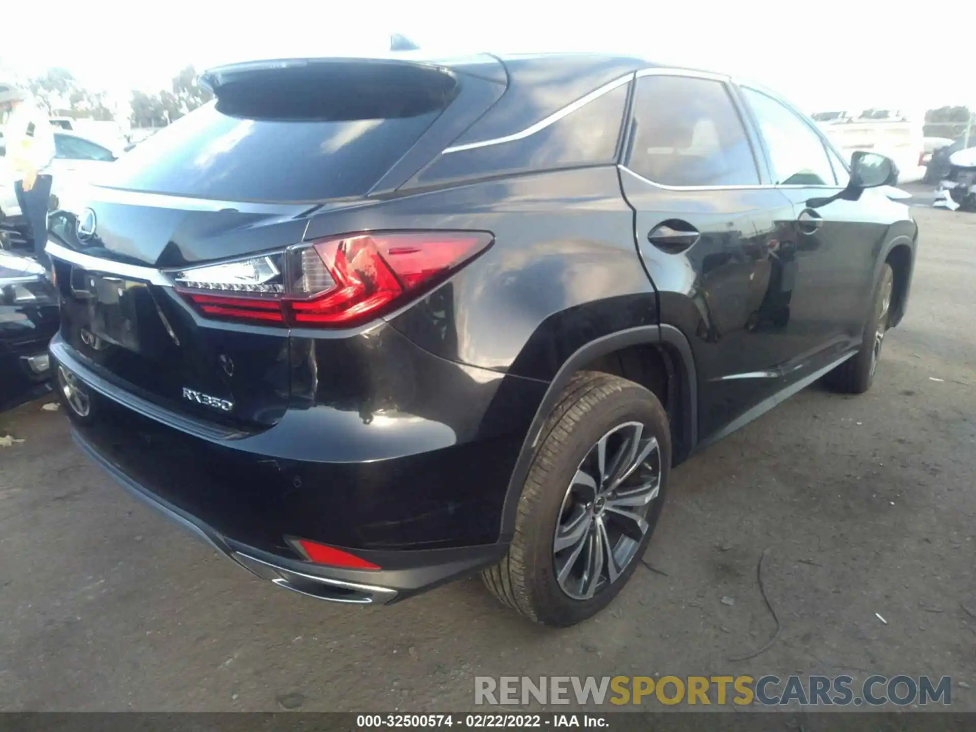 4 Photograph of a damaged car 2T2HZMAA8LC164948 LEXUS RX 2020